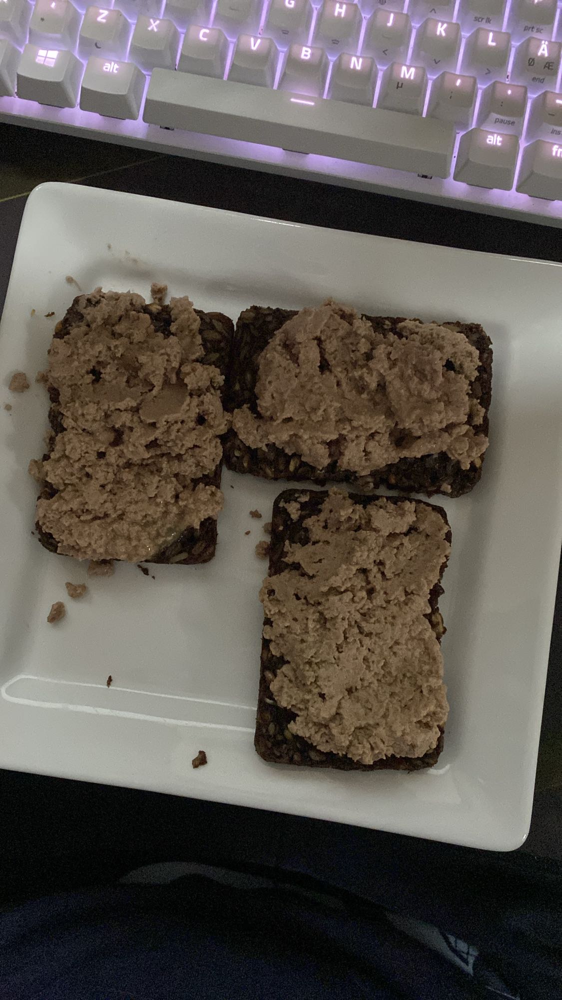 Leverpostej på rugbrød