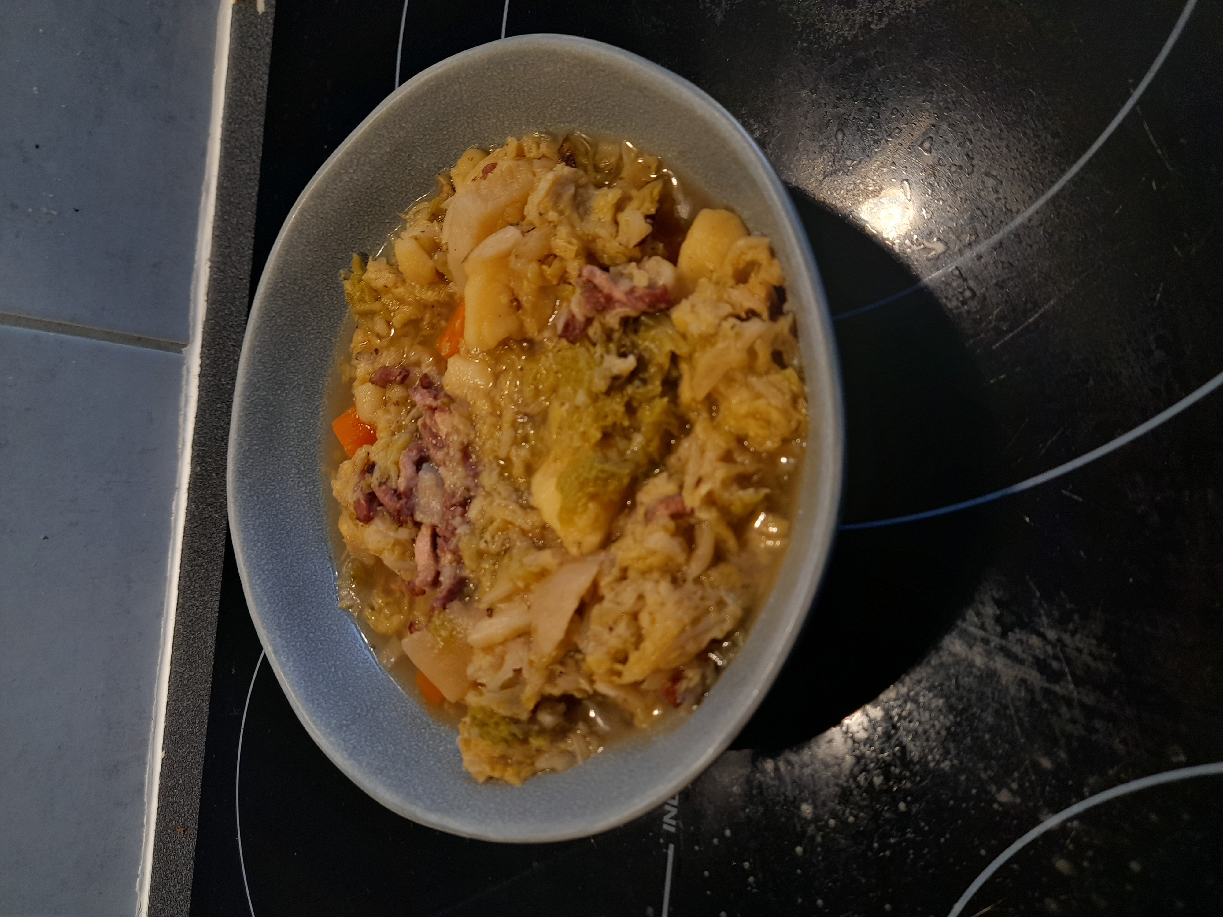 Soupe au chou et lard