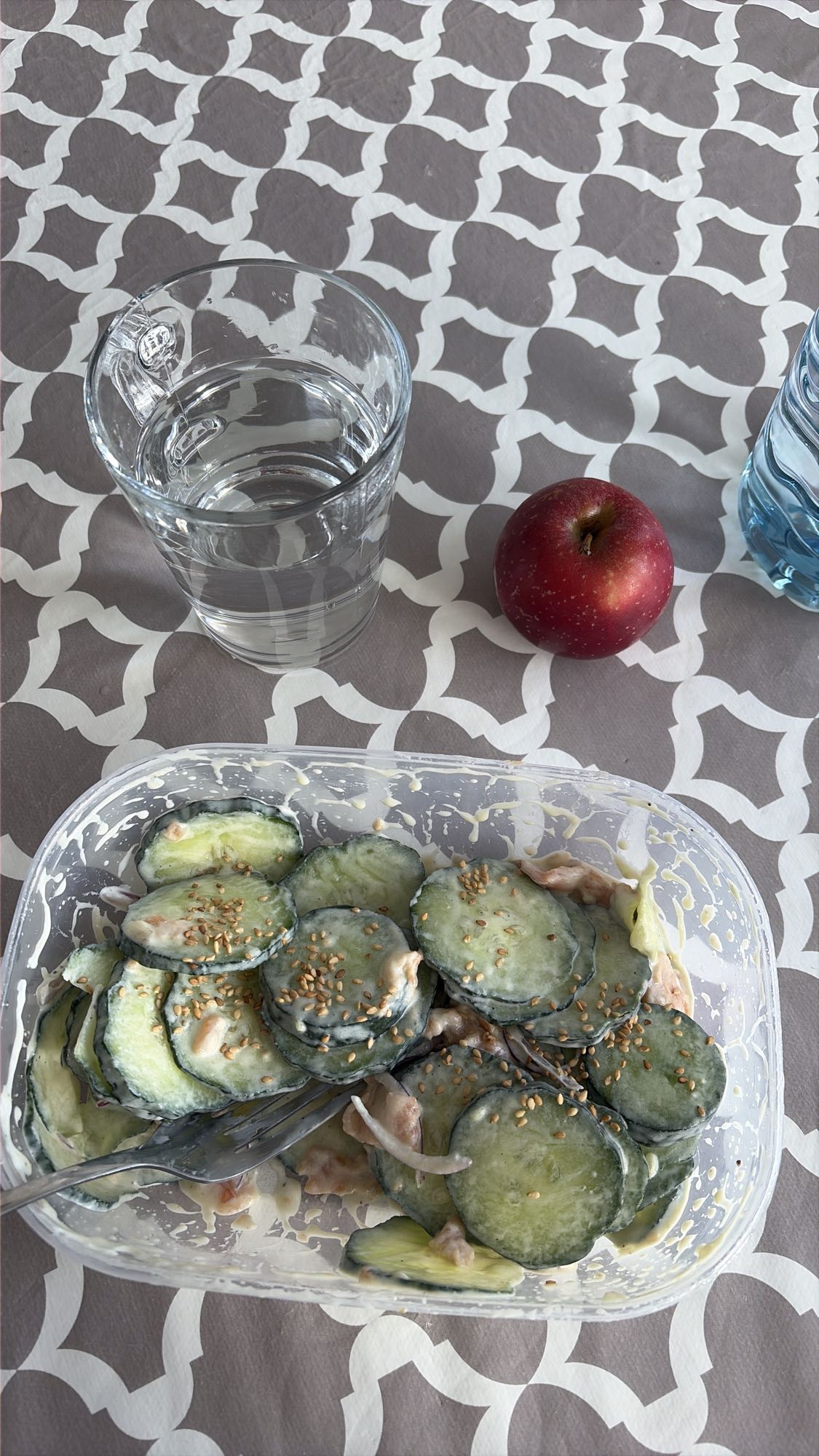 Salade concombre sésame