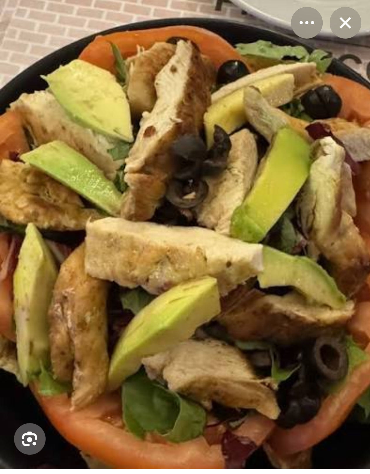 Ensalada de pollo y aguacate