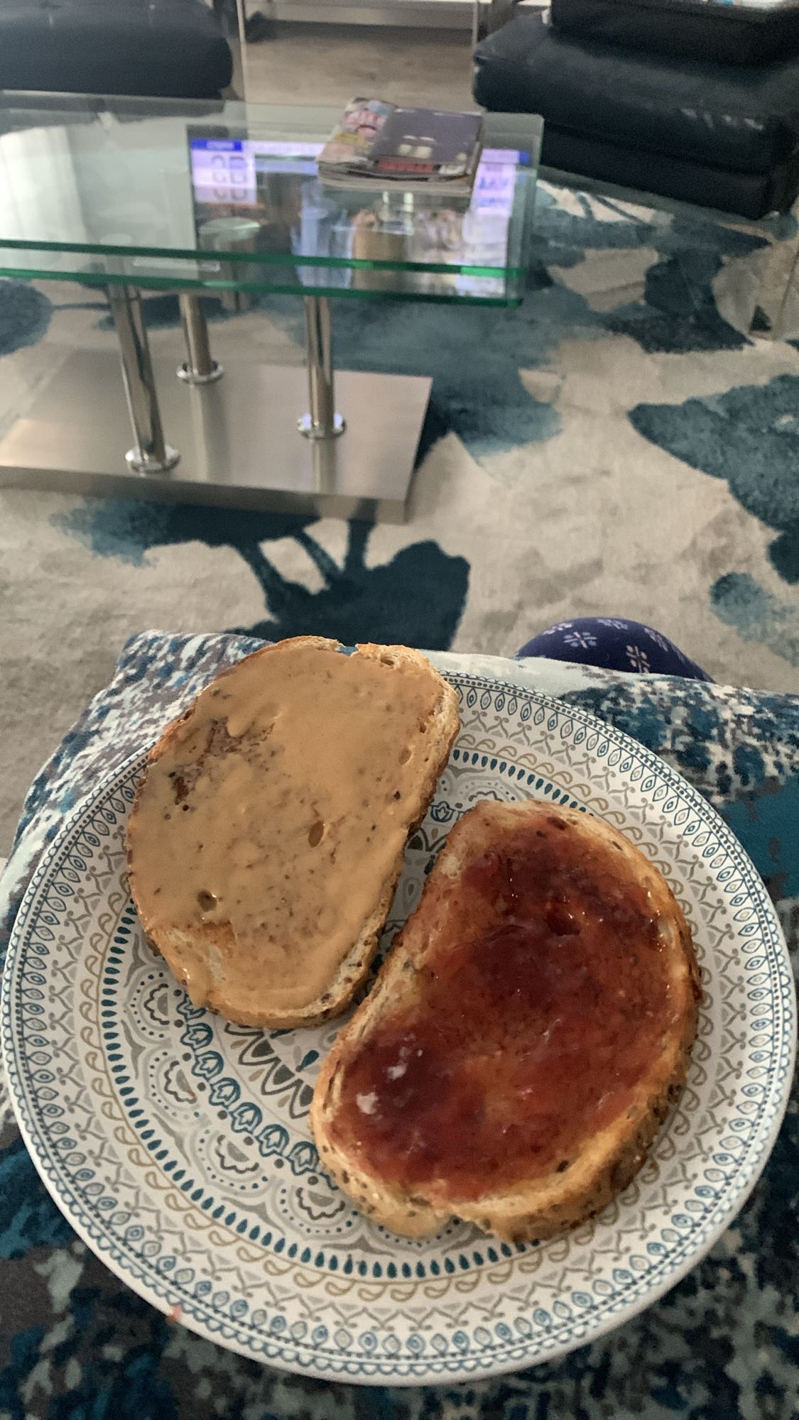 Tartines beurre de cacahuète et confiture