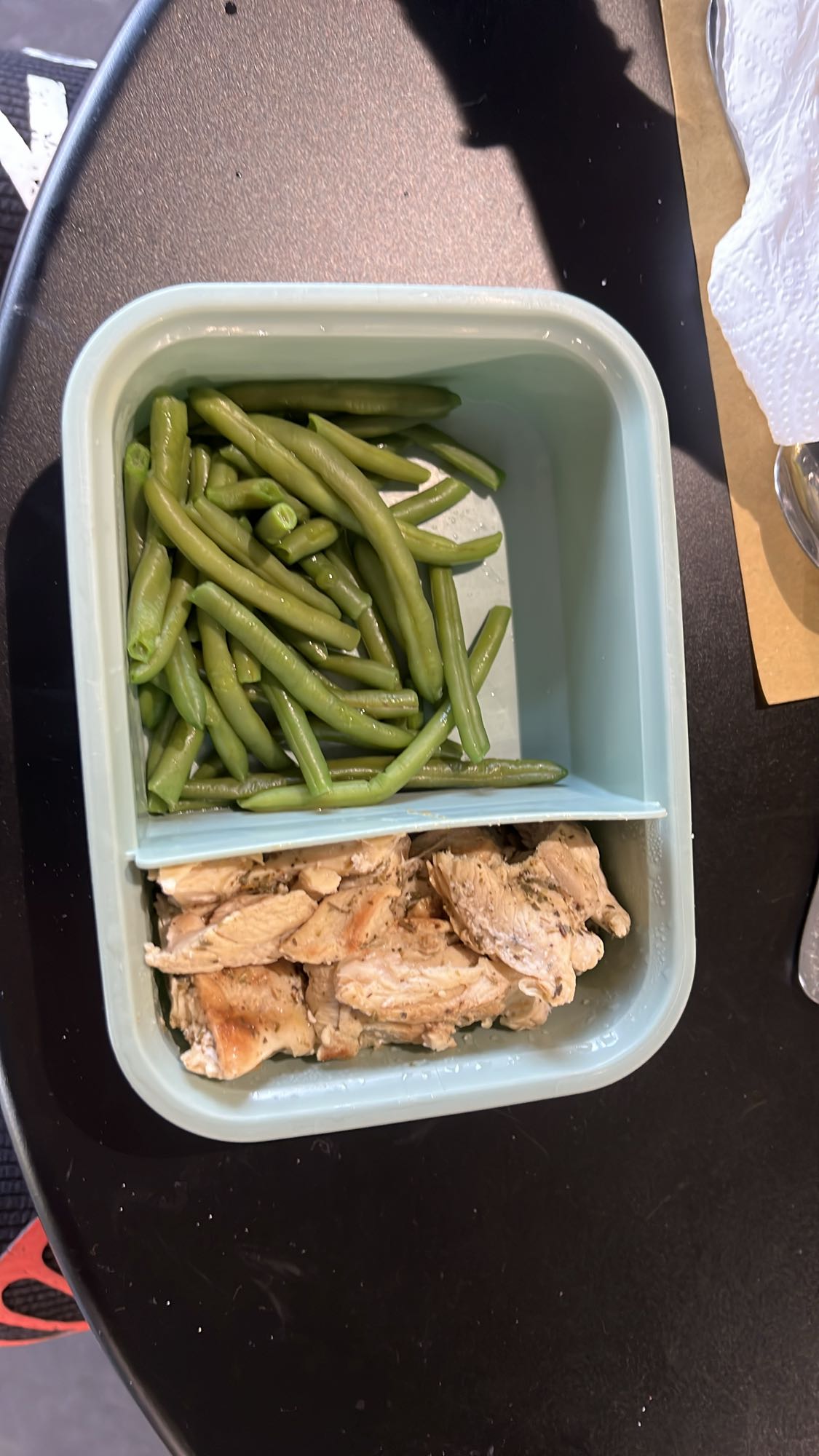 Tavuk ve yeşil fasulye