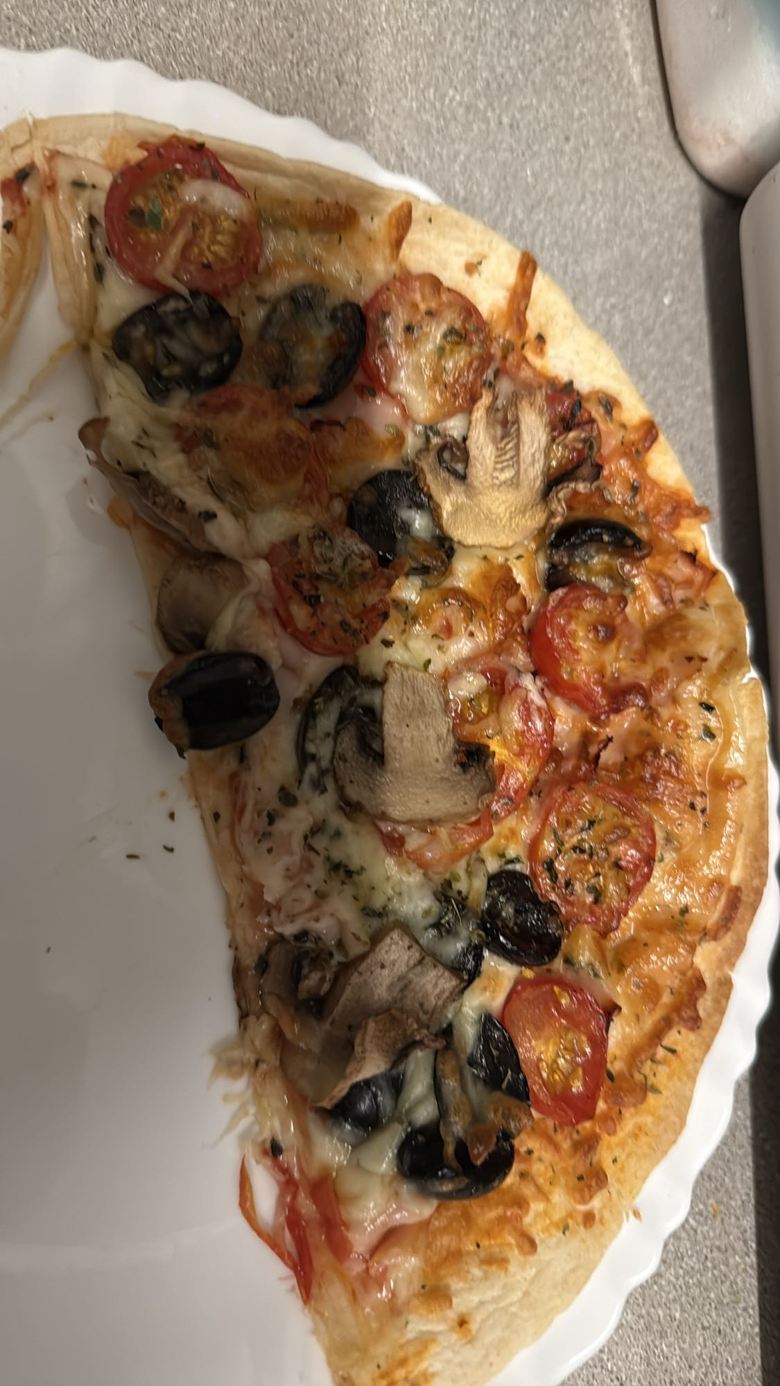 Pizza vegetal con queso