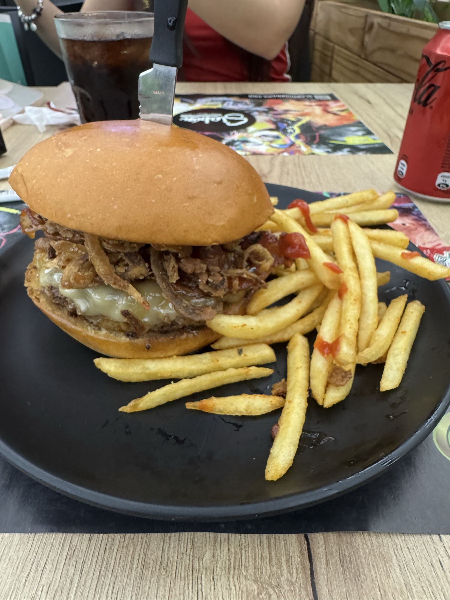 Hamburguesa con papas