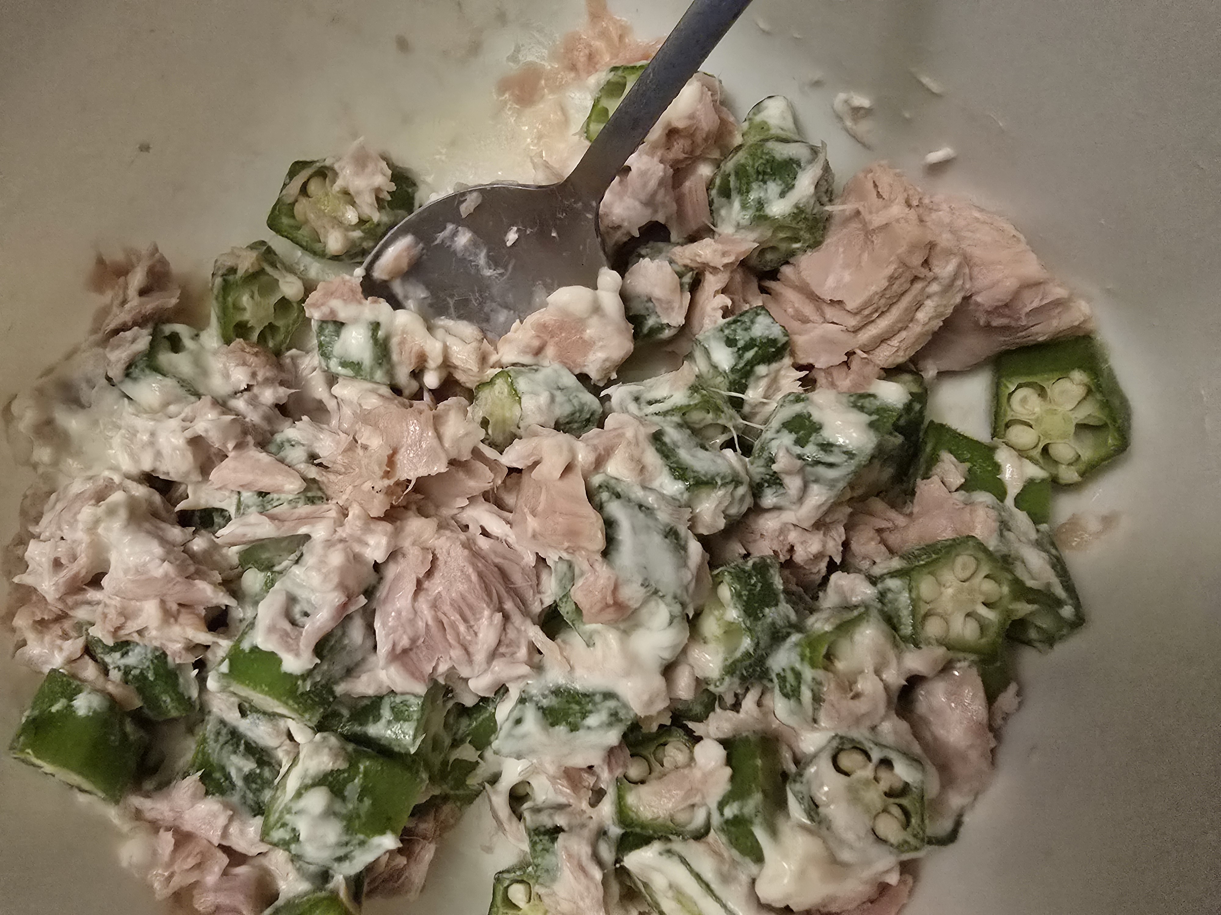 Tuna Okra Yogurt Salad