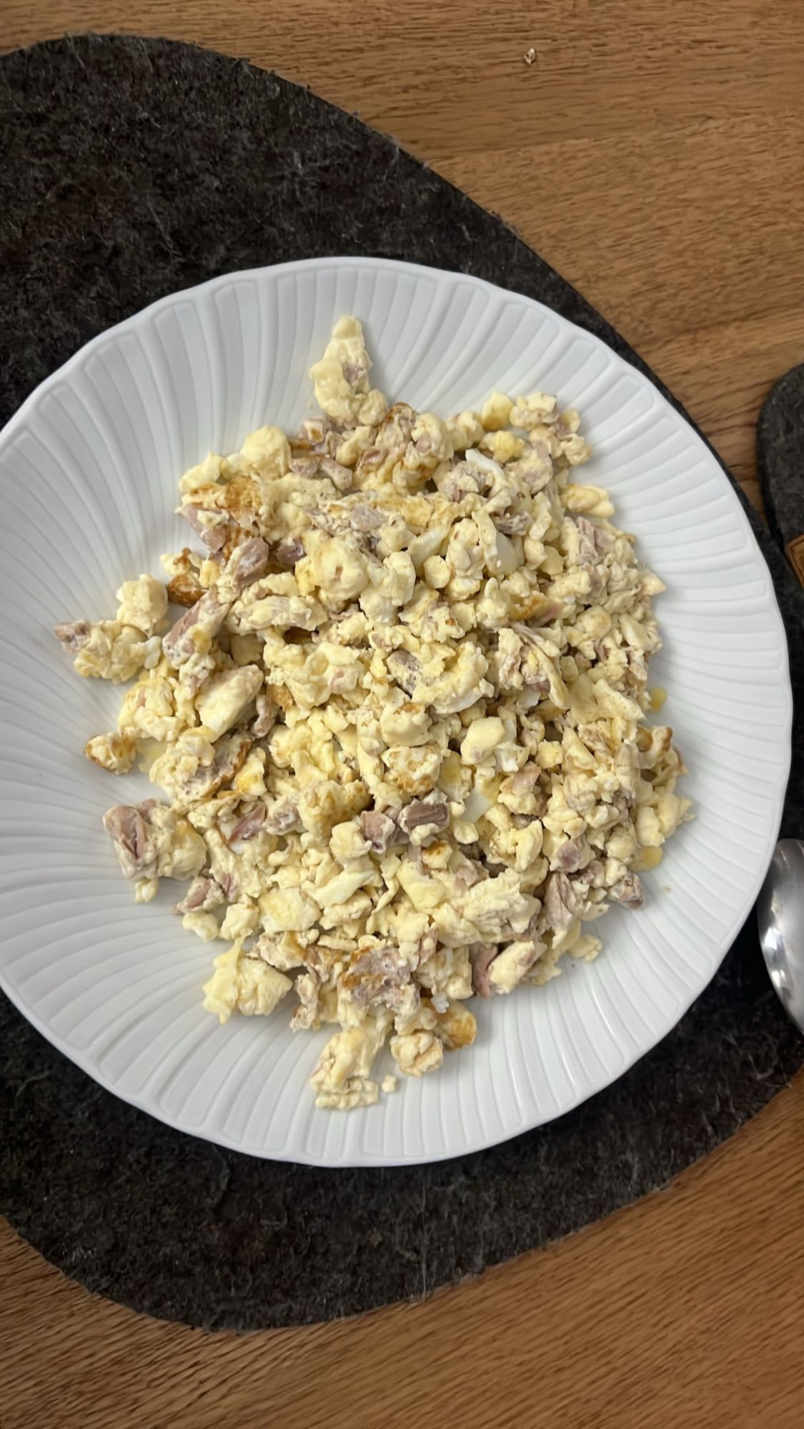 Yumurtalı Sucuklu Karışım