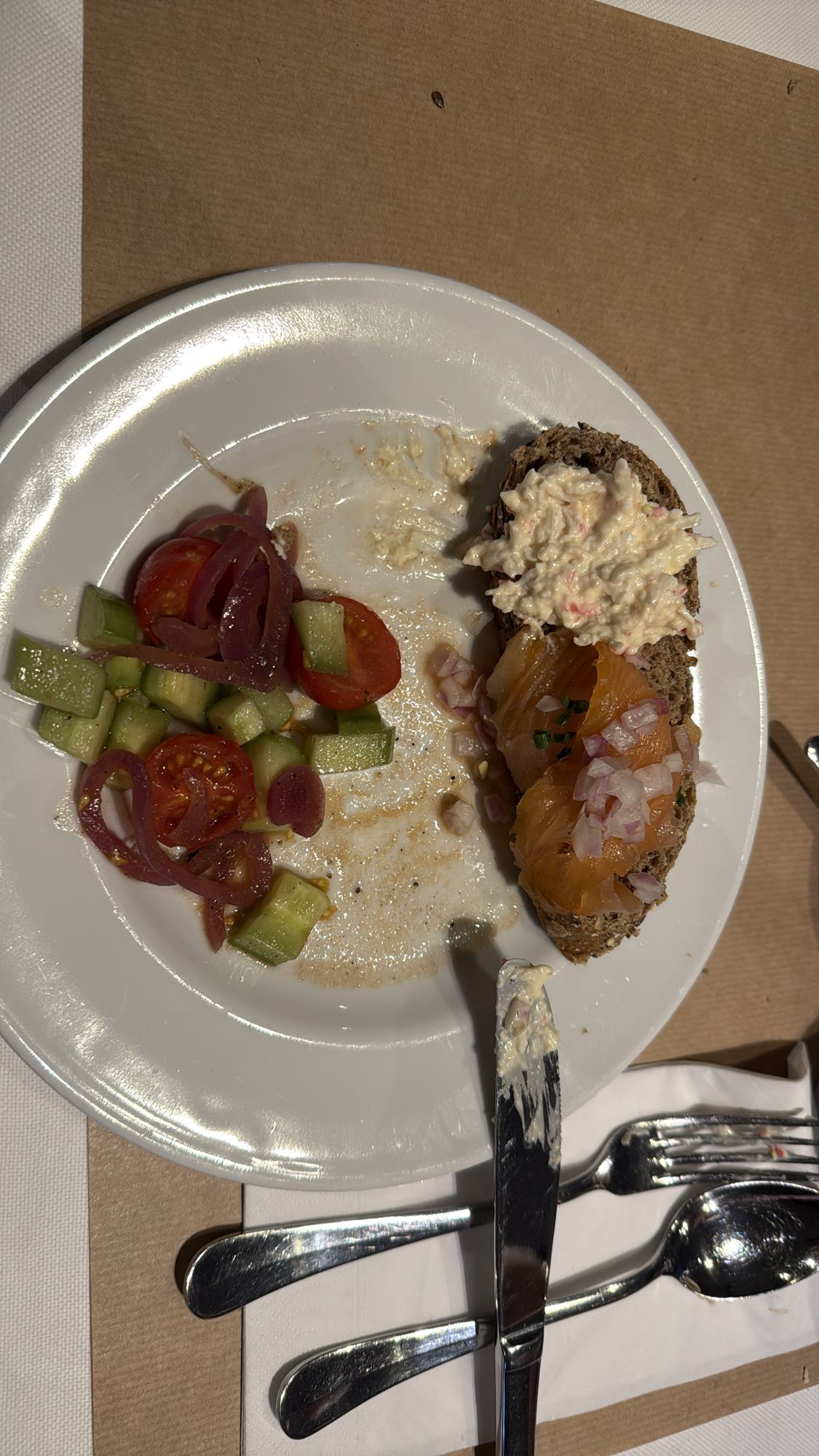 Zalm toast met salade