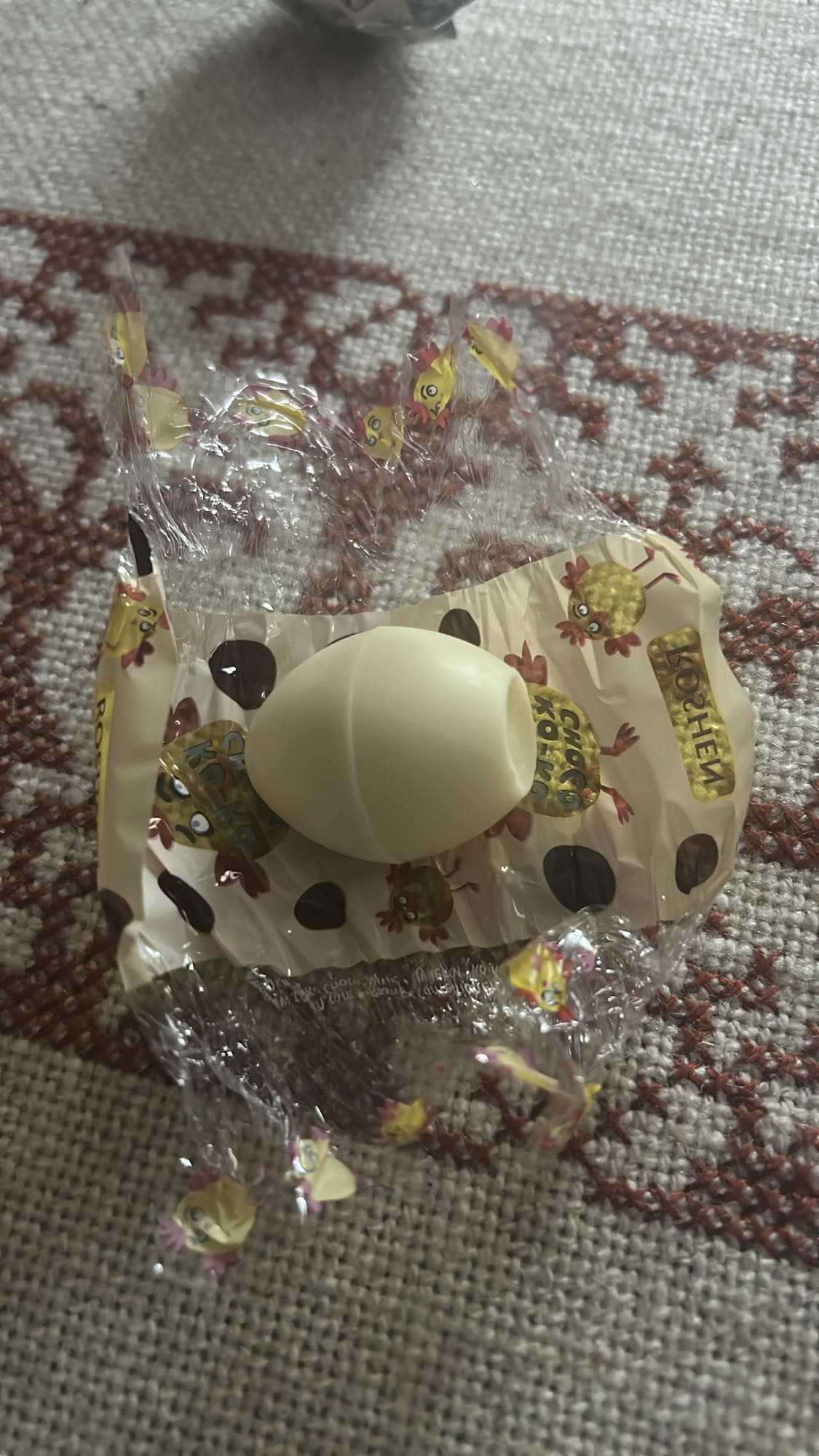 Ou de ciocolată albă