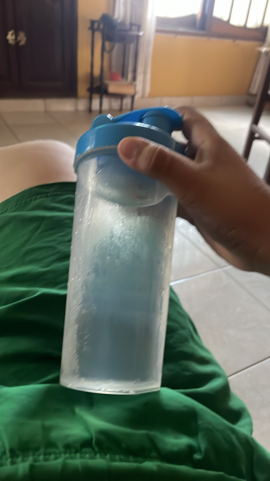 agua en botella