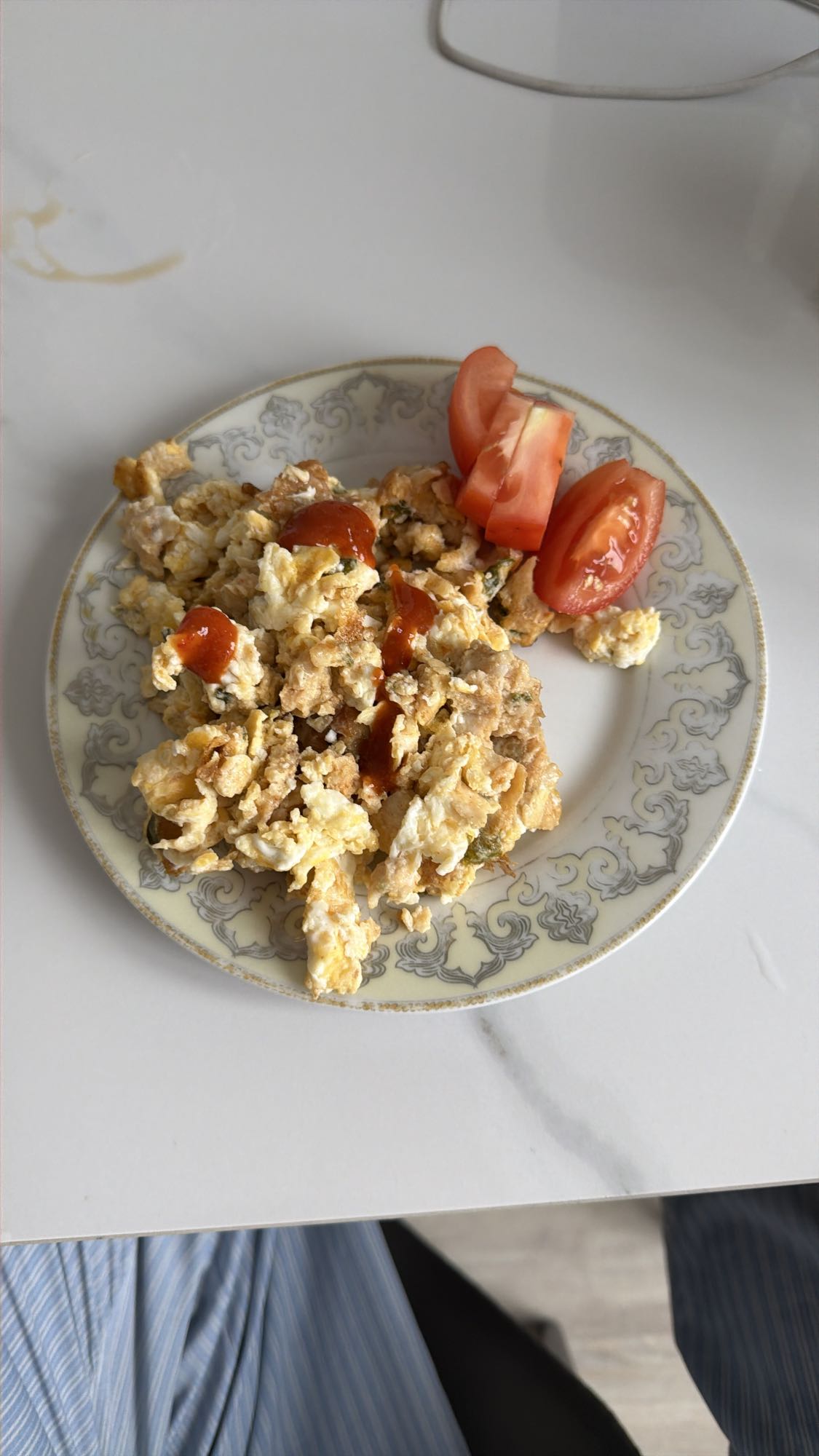 Яичница с помидорами