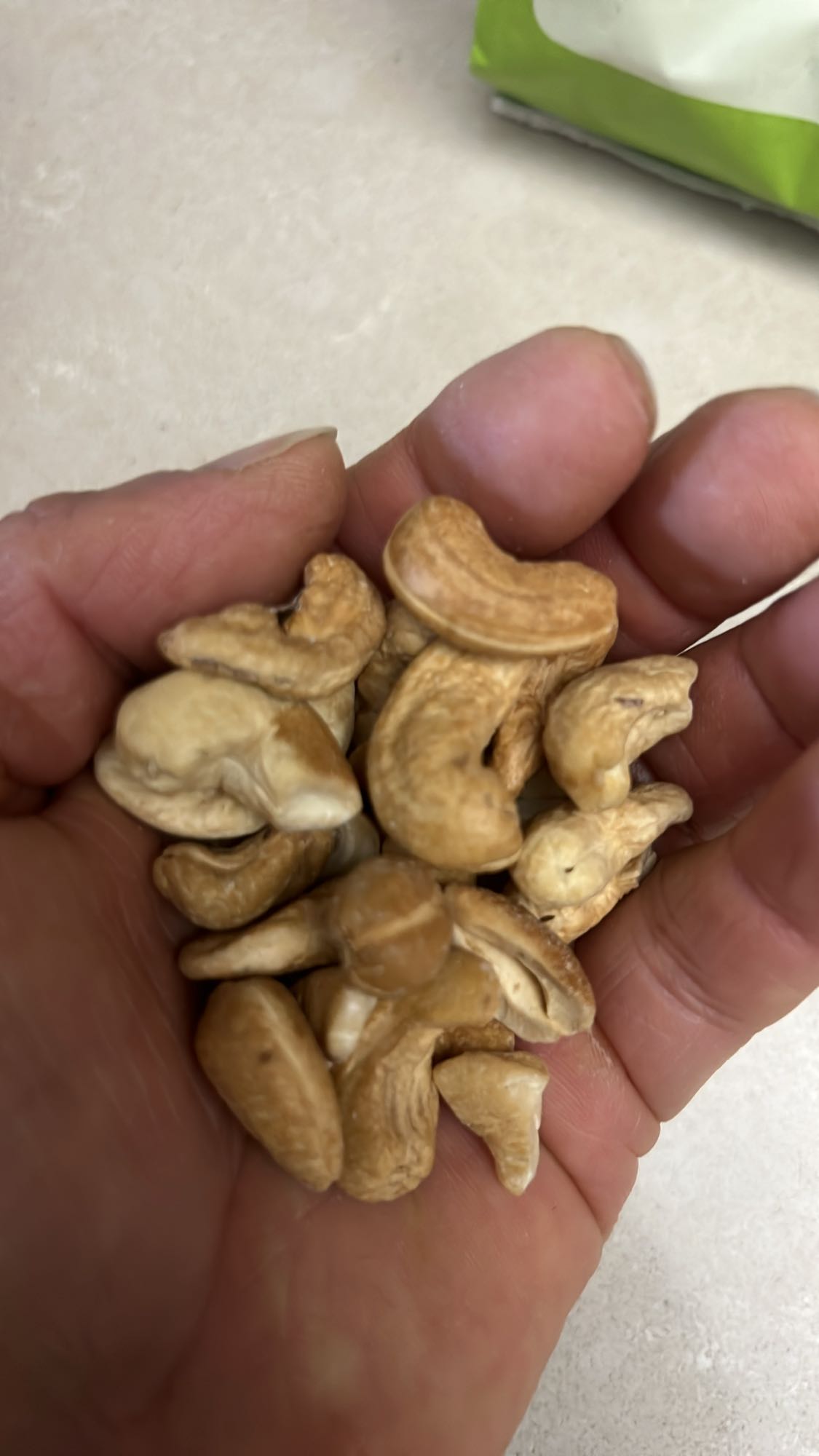 Cashew Handful