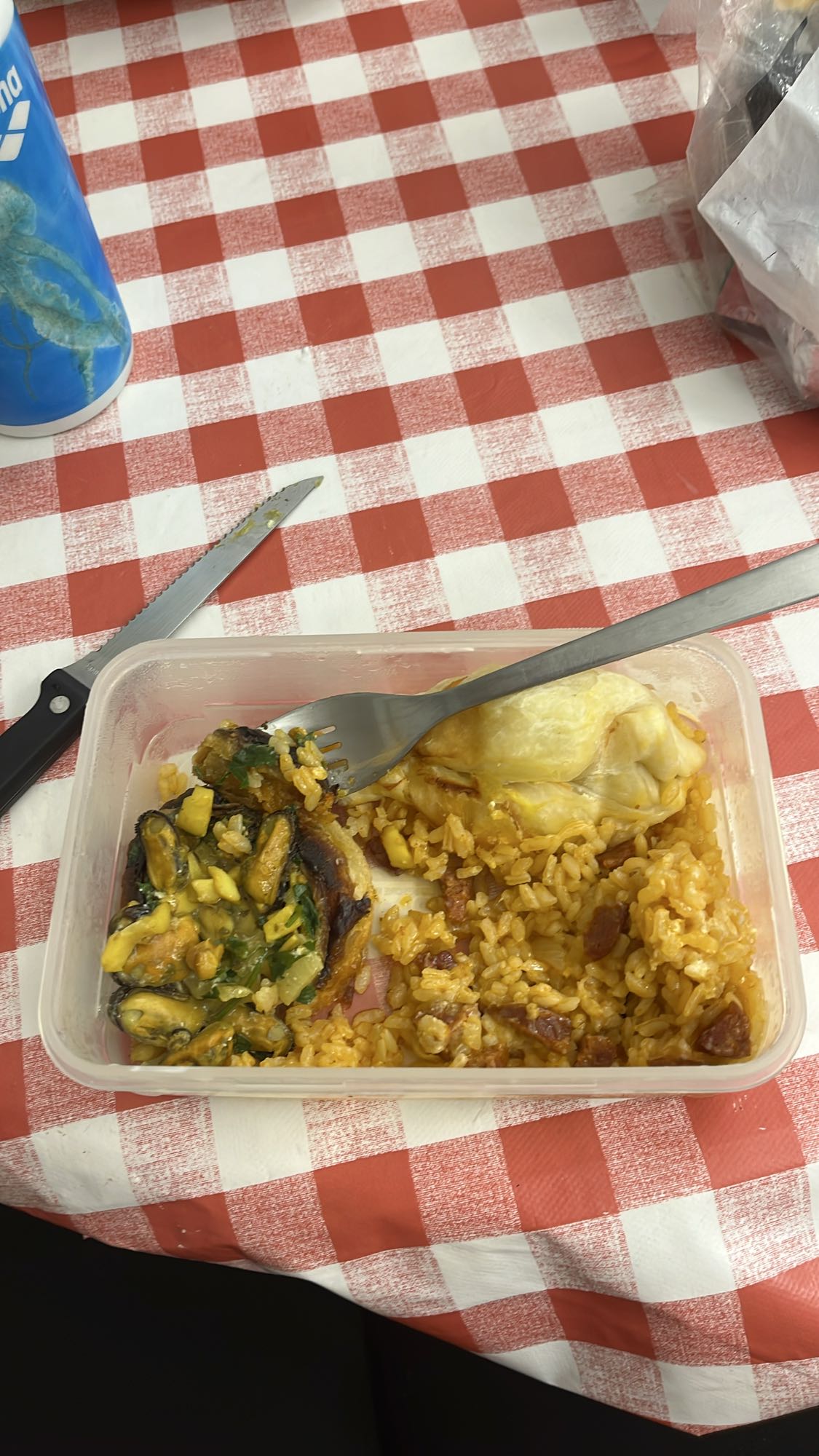 Riz aux fruits de mer et légumes