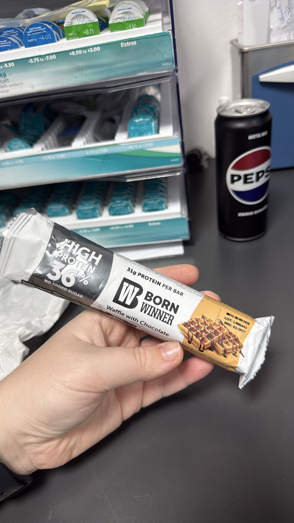 Baton proteic cu ciocolată