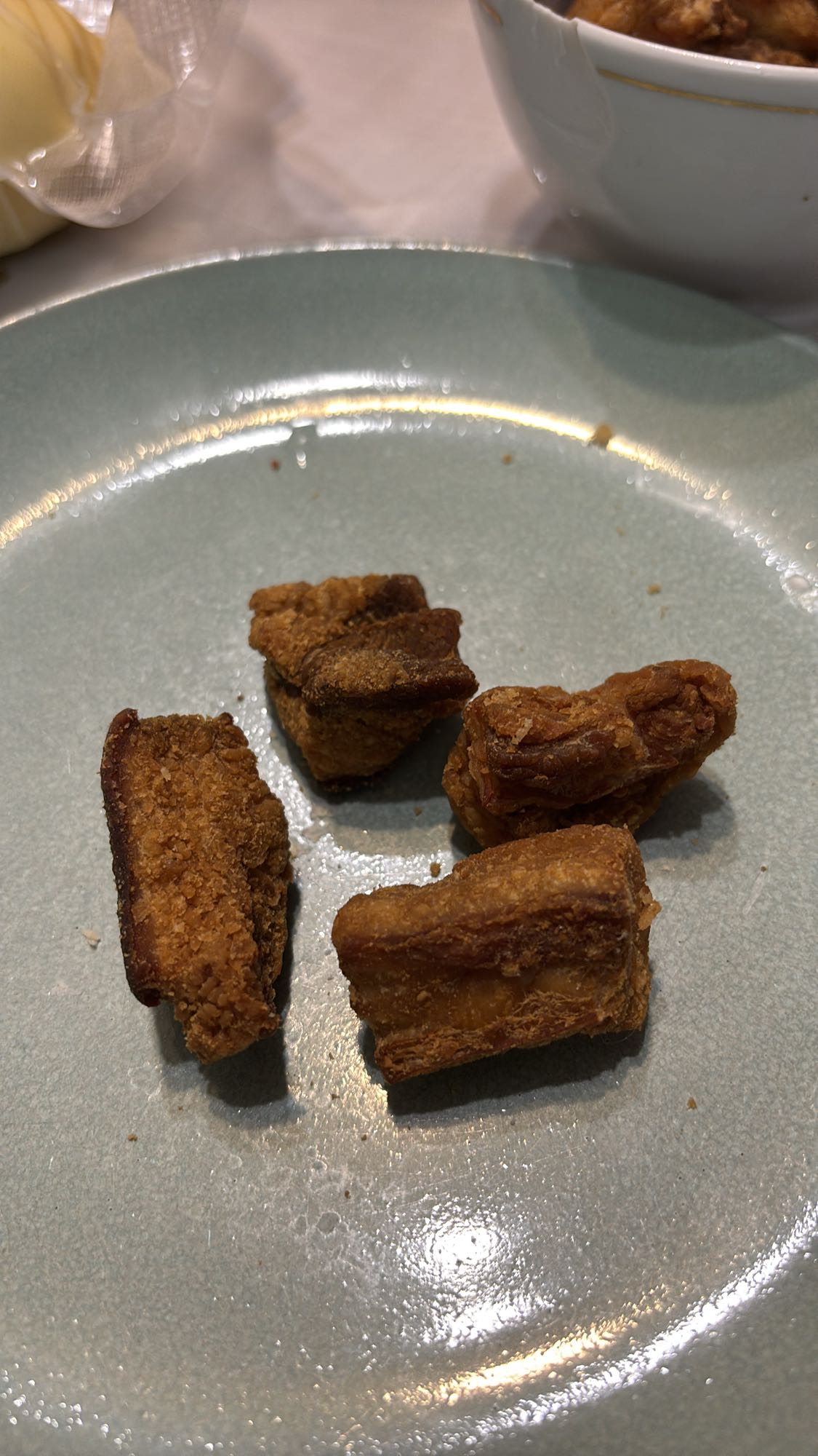 Sült sertészsír darabok