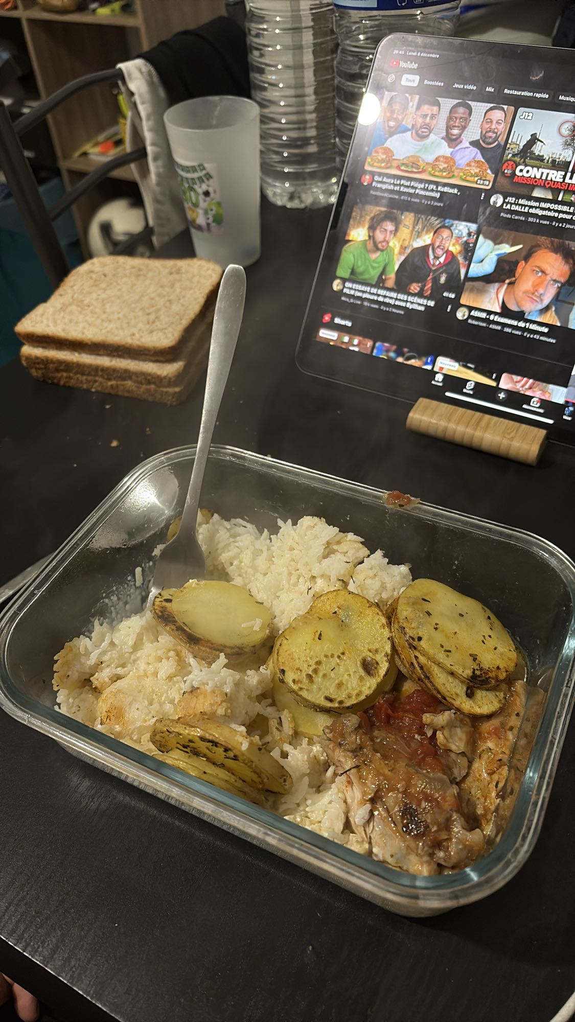 Poulet, riz, pommes de terre