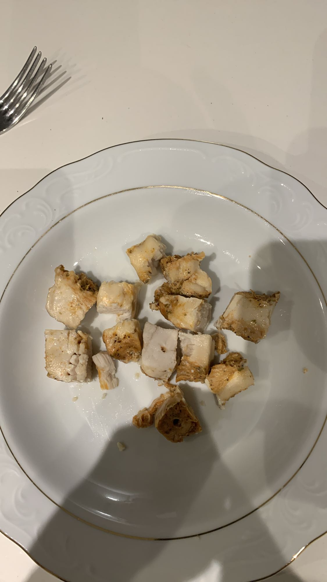 poulet grillé en dés