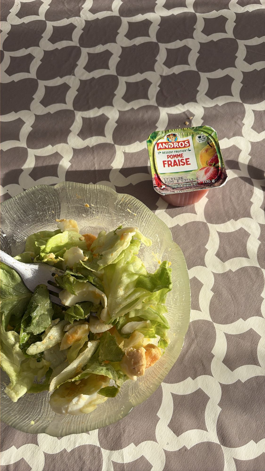 Salade œuf et compote