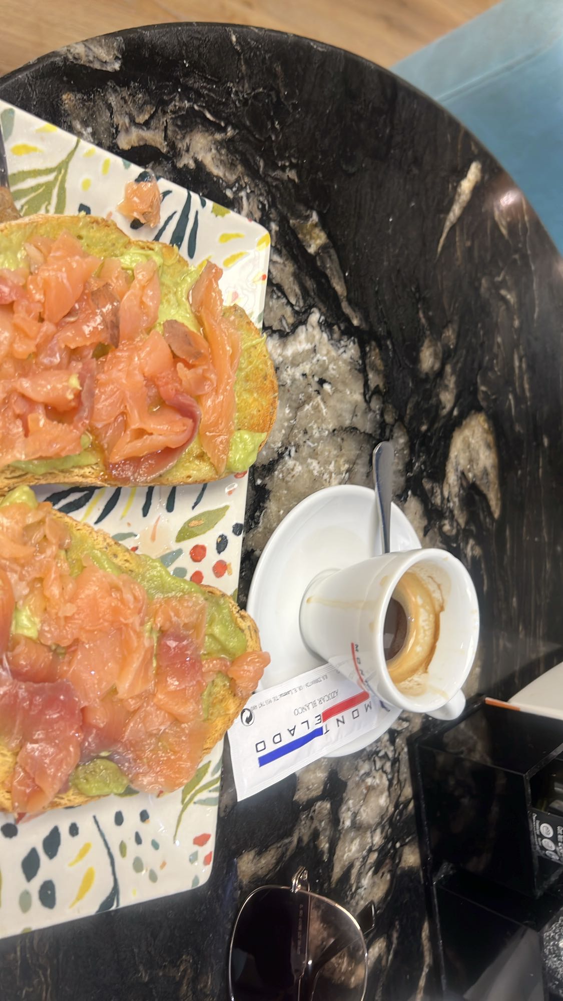 Tostadas con salmón