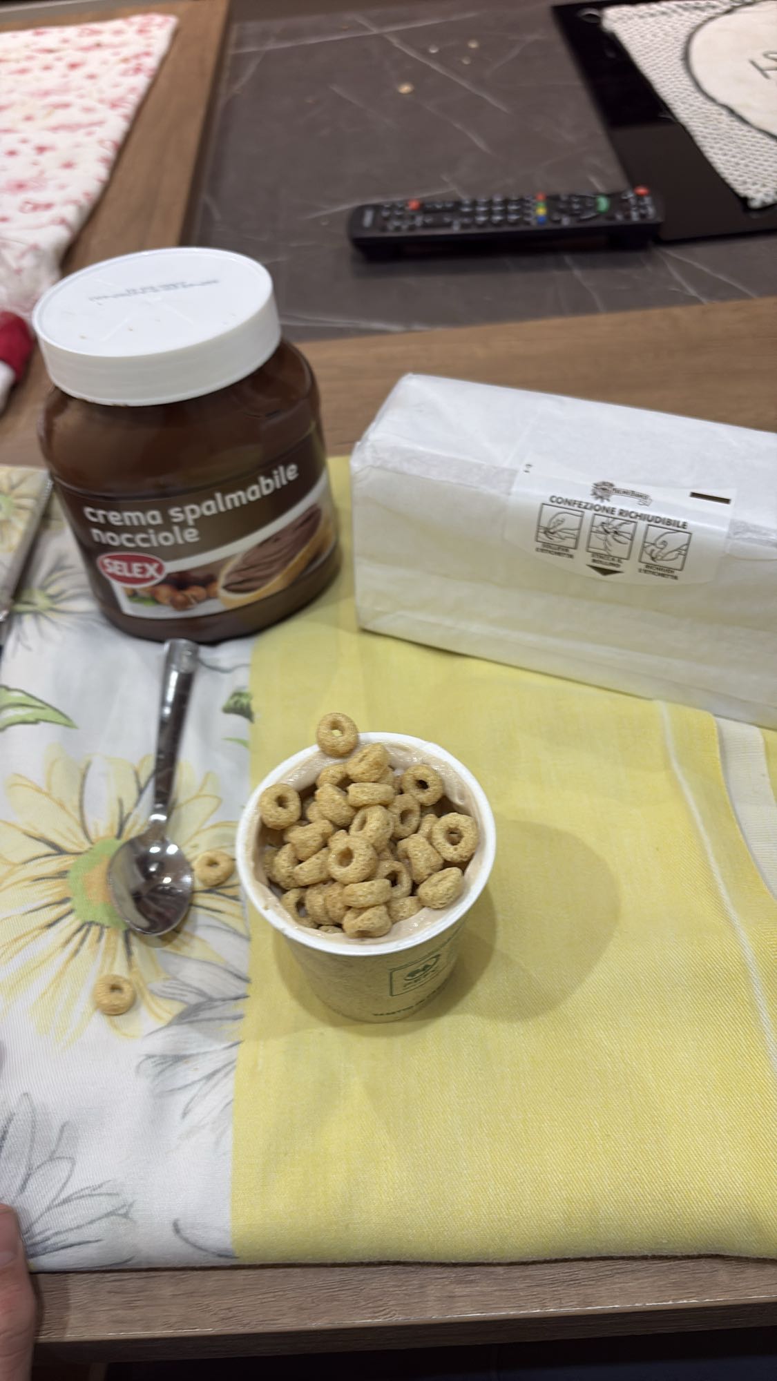 Cereali e crema nocciole