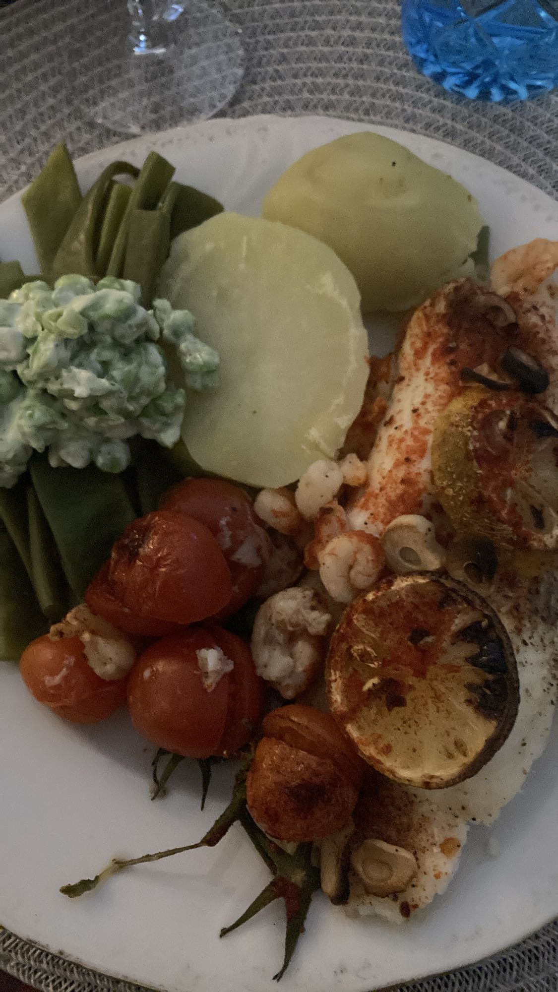 Fisk med potatis och grönsaker