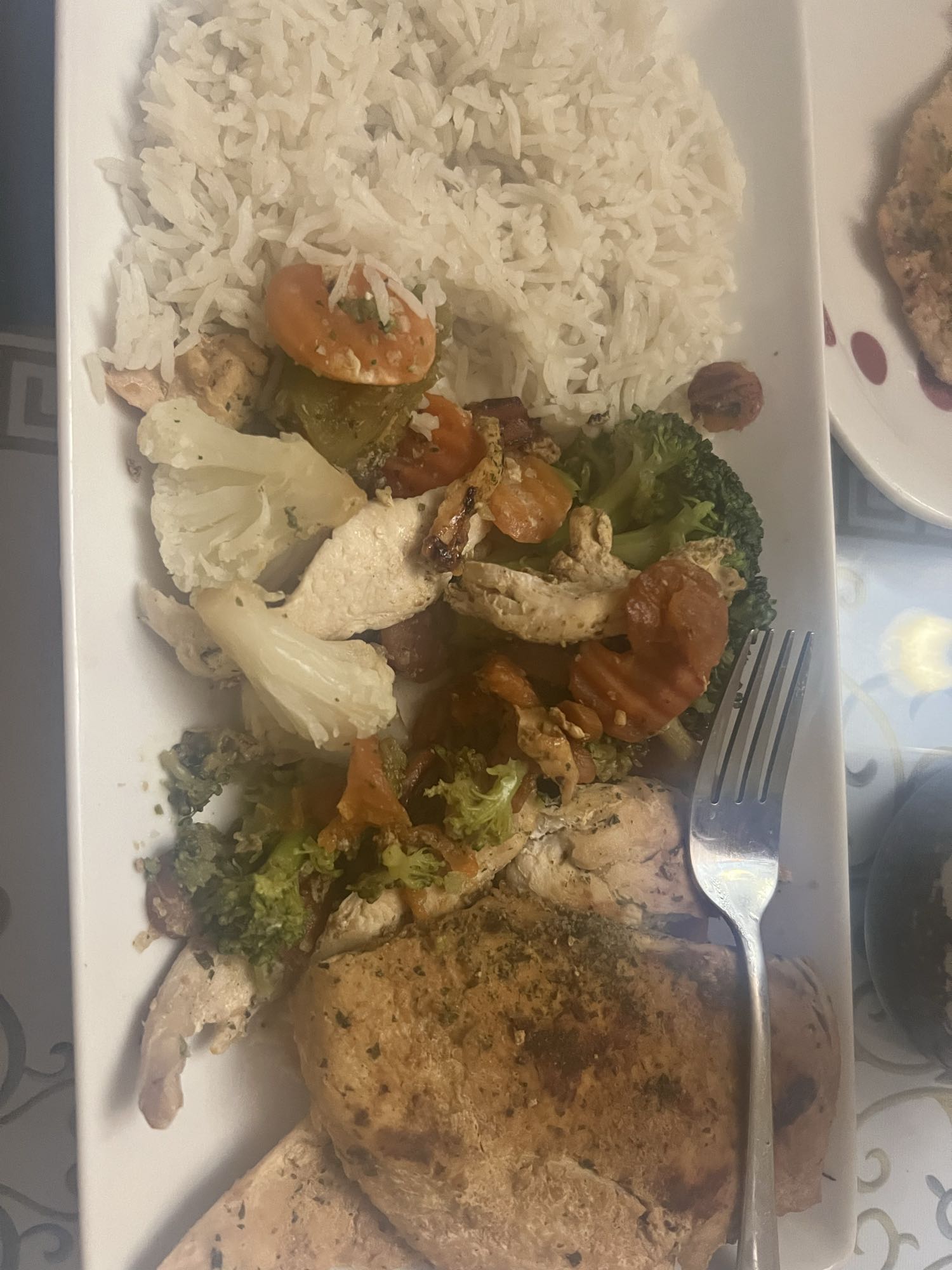 Pollo con arroz y verduras