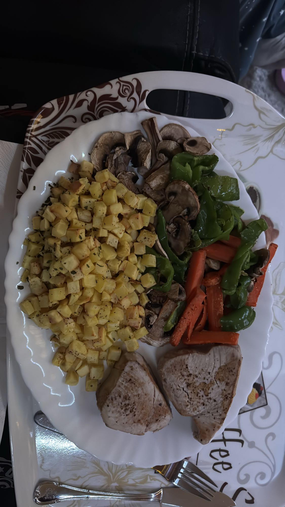 Plato de carne y verduras