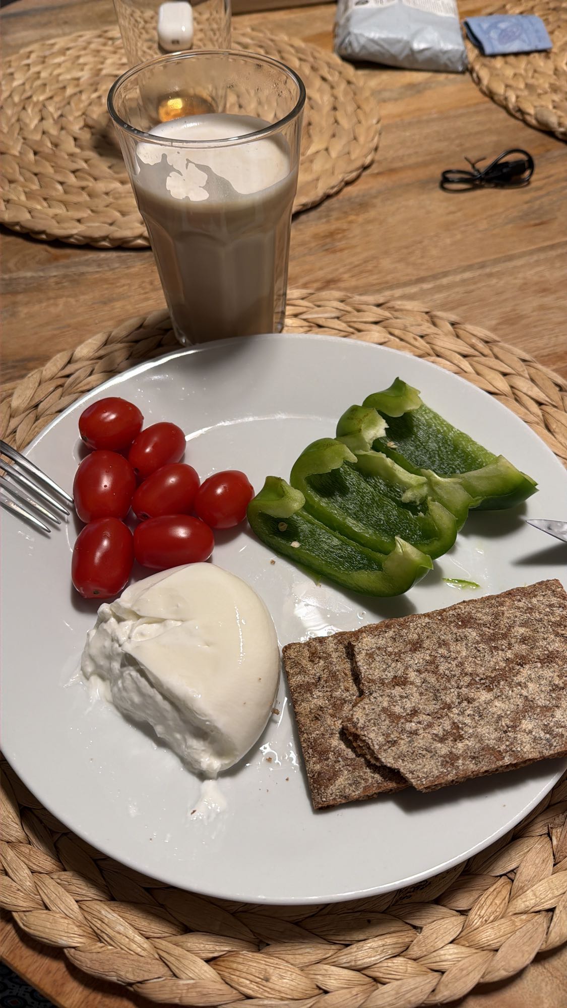 Śniadanie z mozzarellą