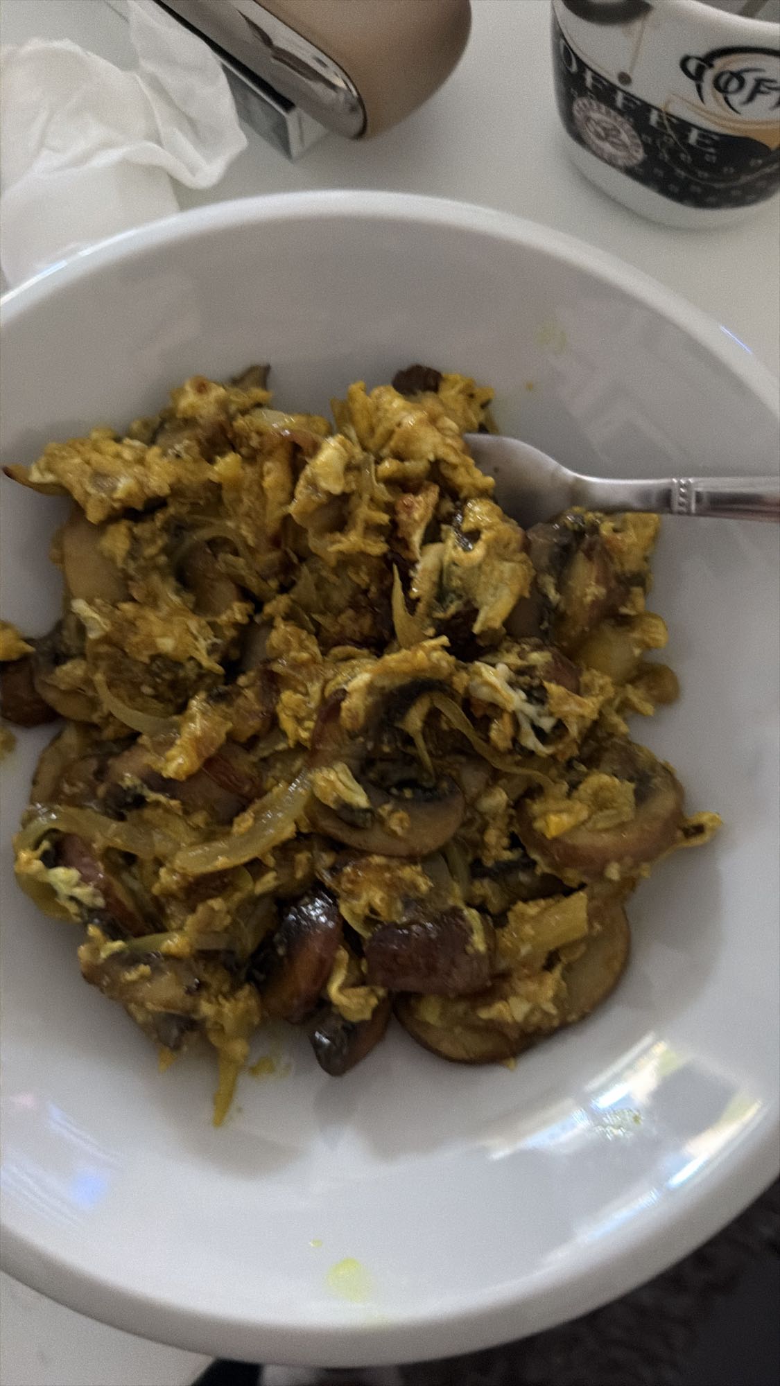 Eierschwammerl mit Pilzen