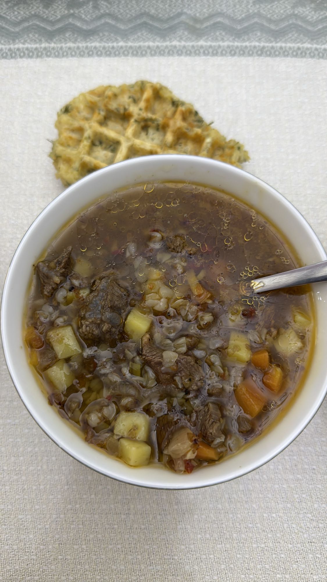 говяжий суп с овощами