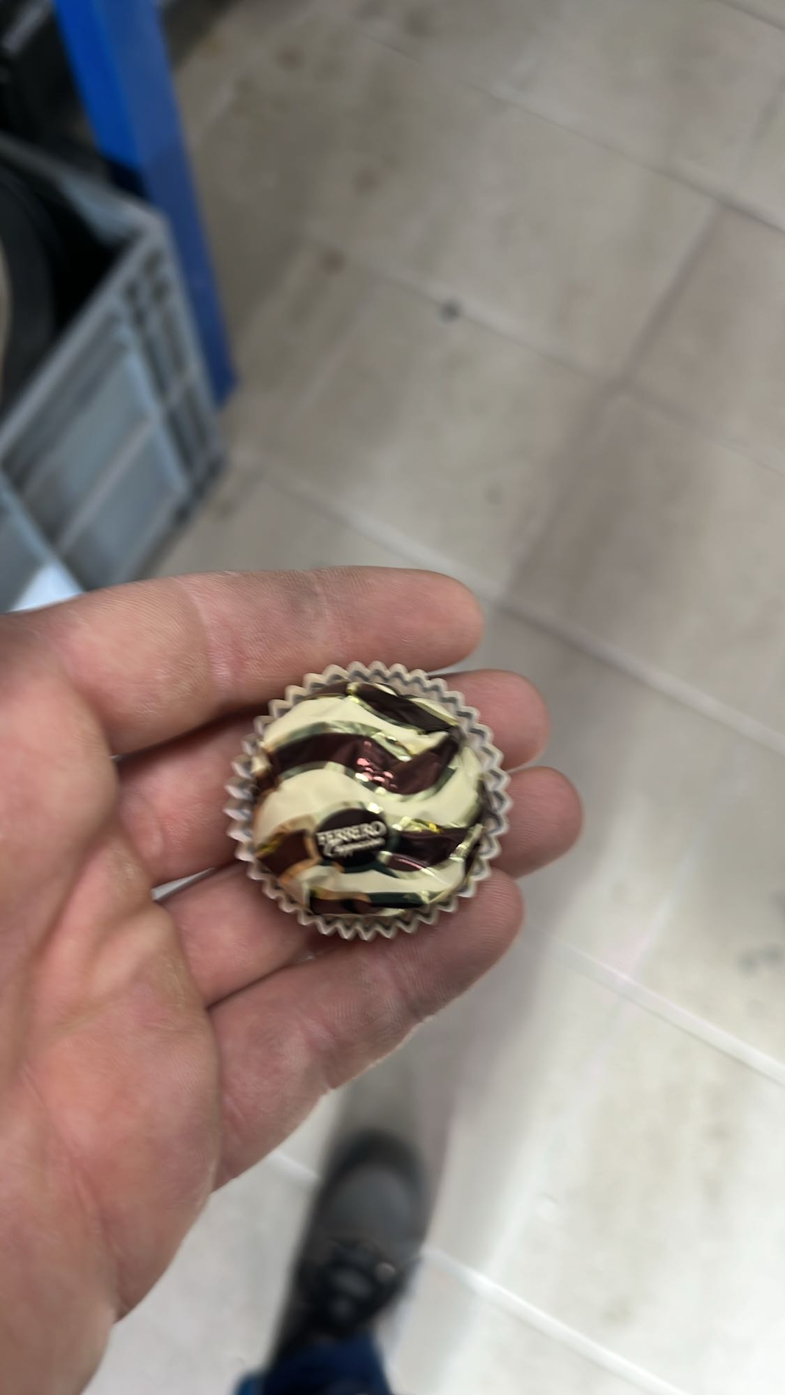 шоколадов бонбон Ferrero