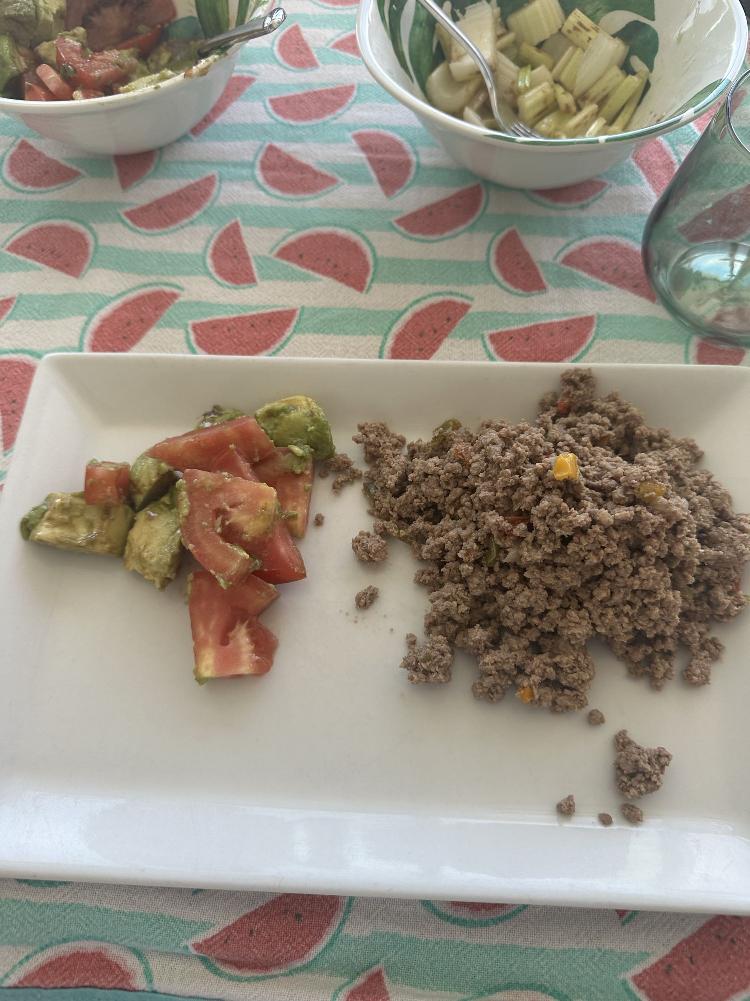 Carne molida con ensalada