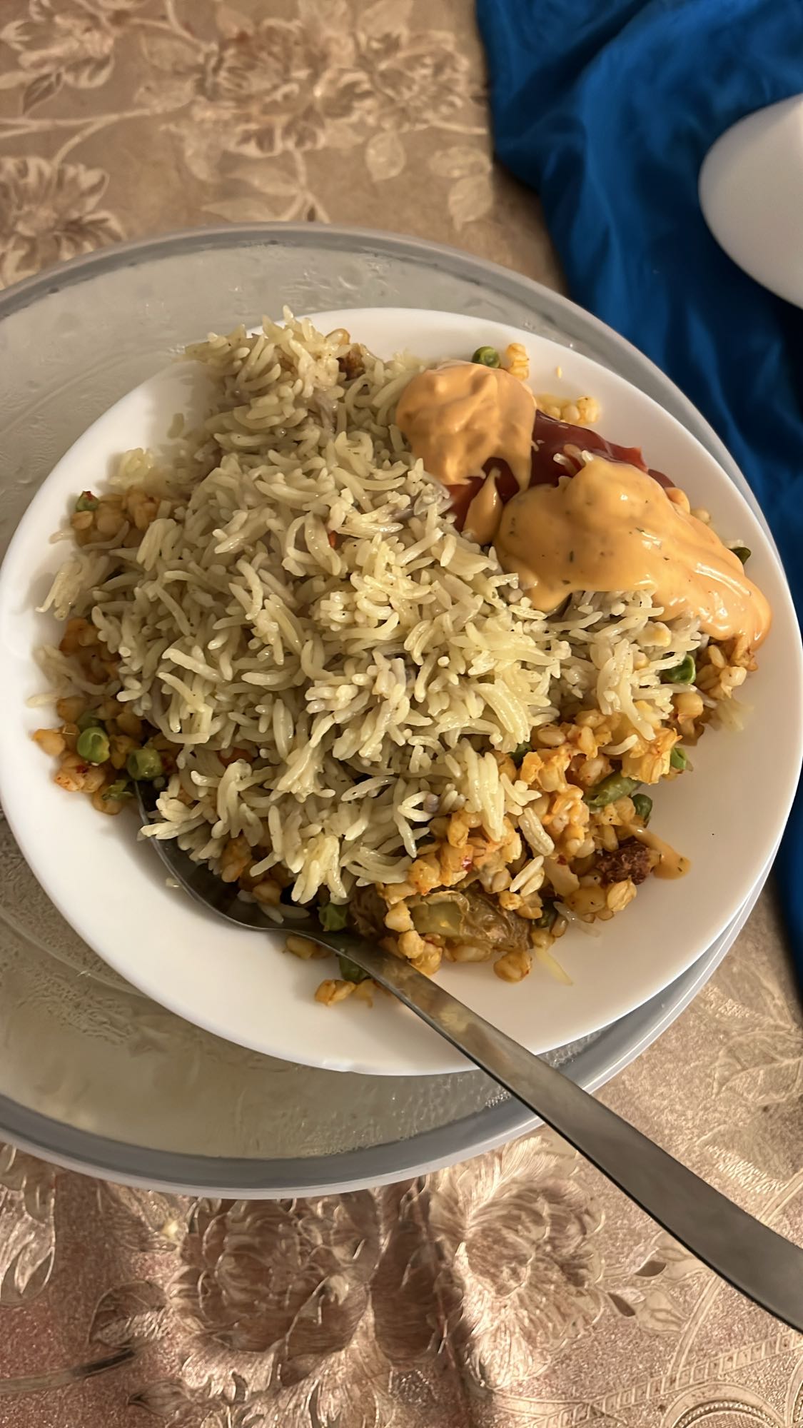 Veg rice with sauces