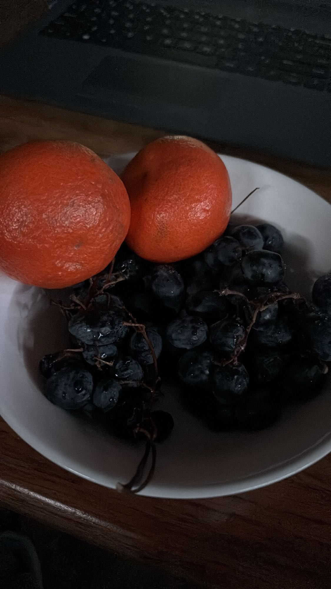 Mandarin és szőlő tál