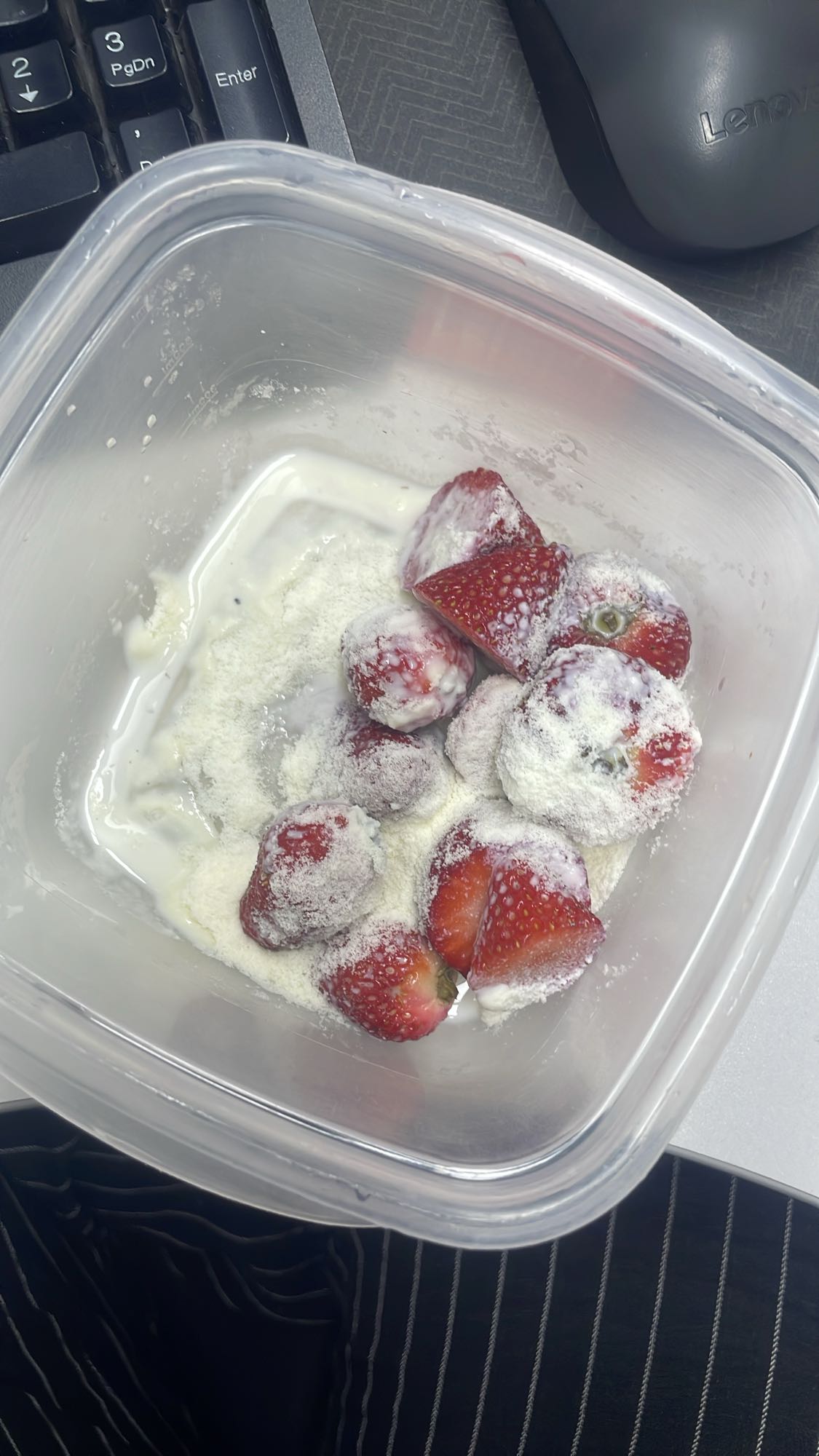 Iogurte com morangos