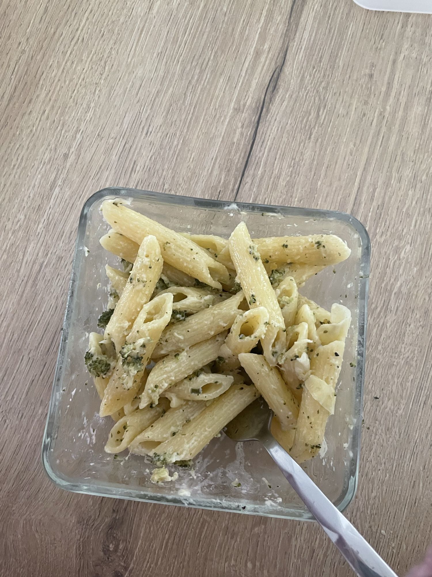 Pâtes au fromage et brocoli