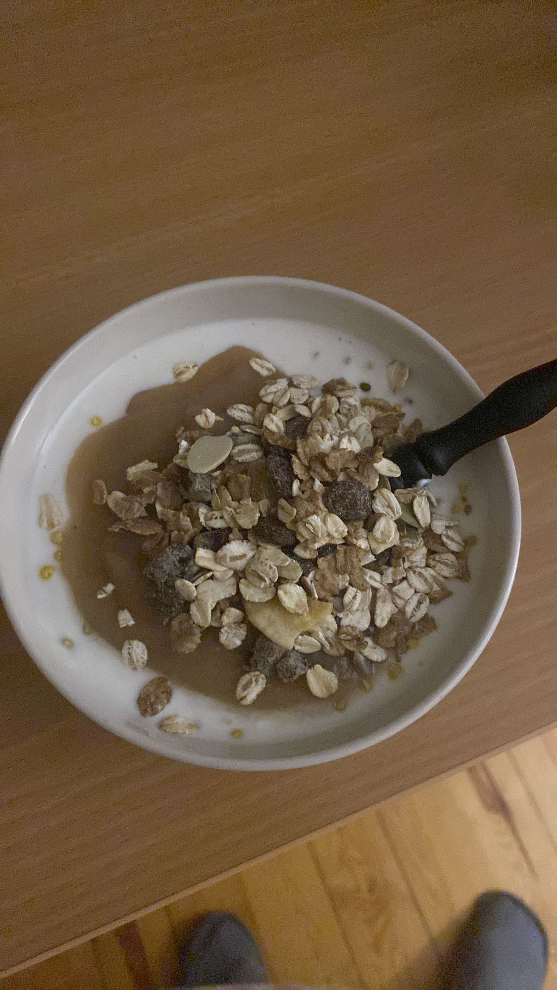 Owsianka z musem jabłkowym