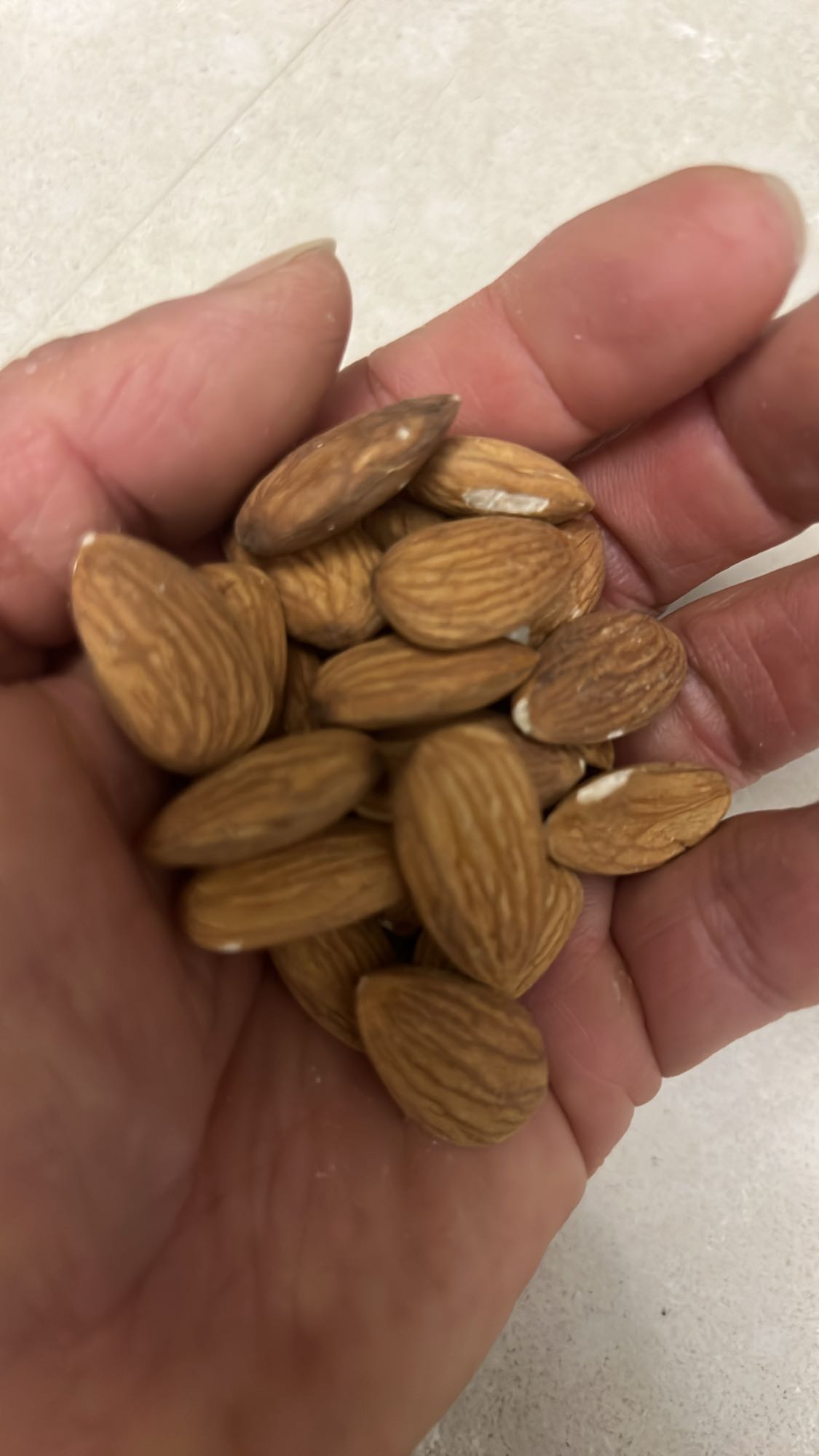 Badem atıştırmalık