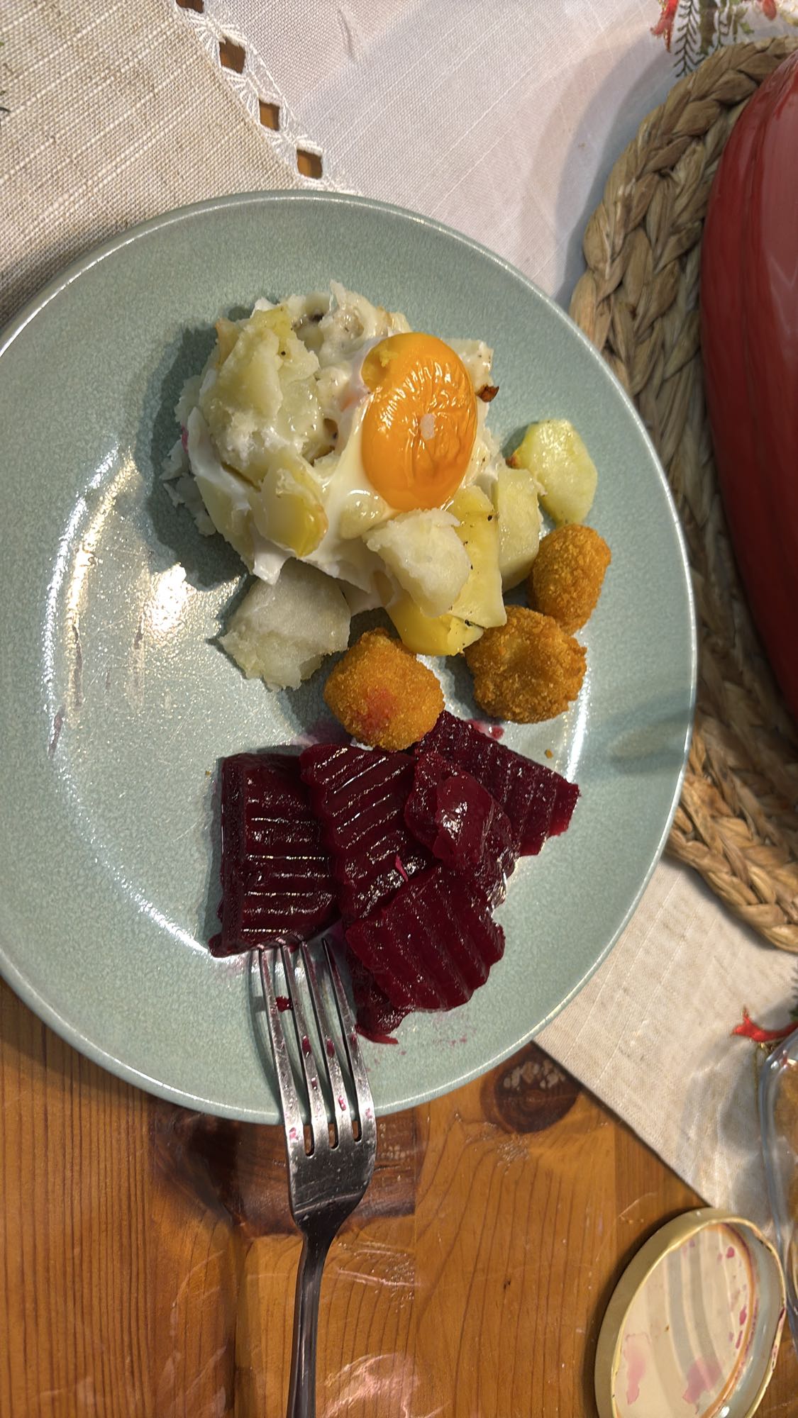 Rakott krumpli céklával