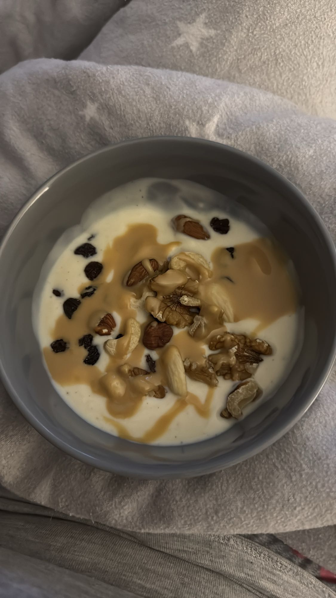 Yoghurt met noten en honing