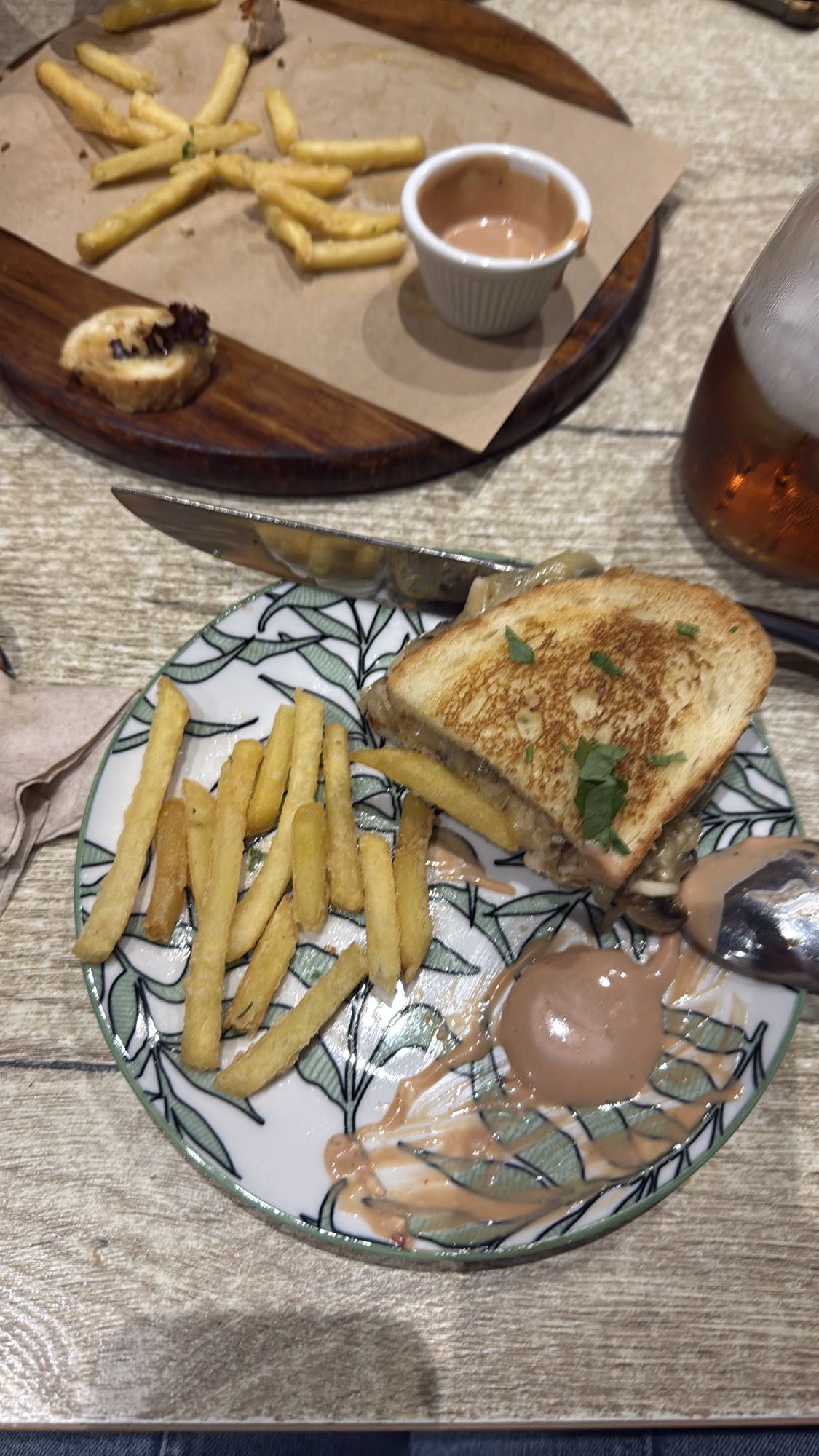 Grilled cheese & fries