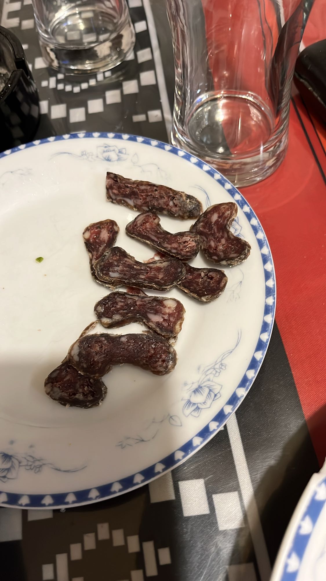 сушен колбас