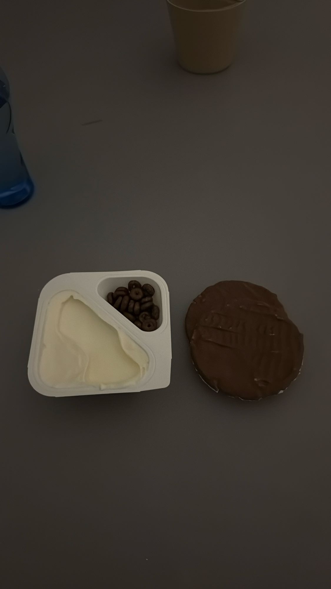 Yoğurt ve çikolatalı pirinç