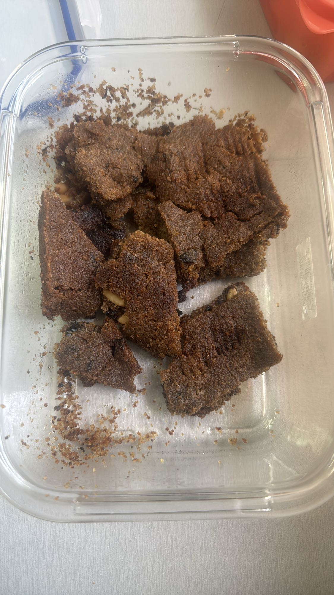 Walnut date brownies