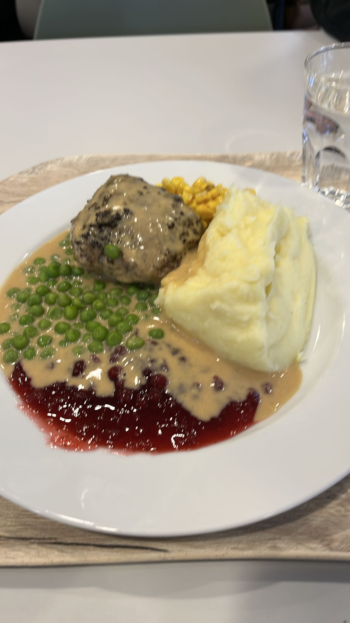 Köttfärsbiff med mos