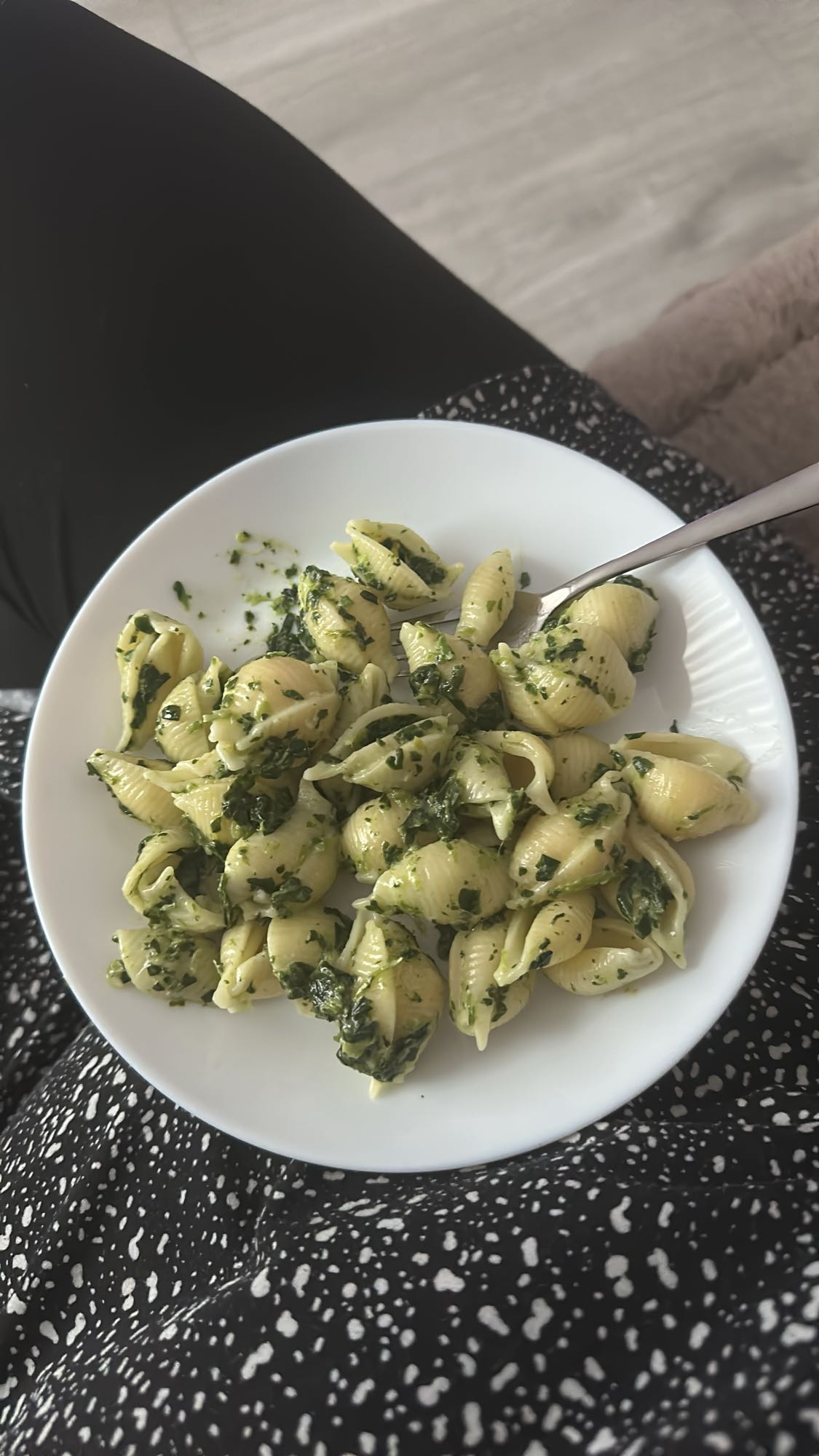 makaron z pesto i szpinakiem