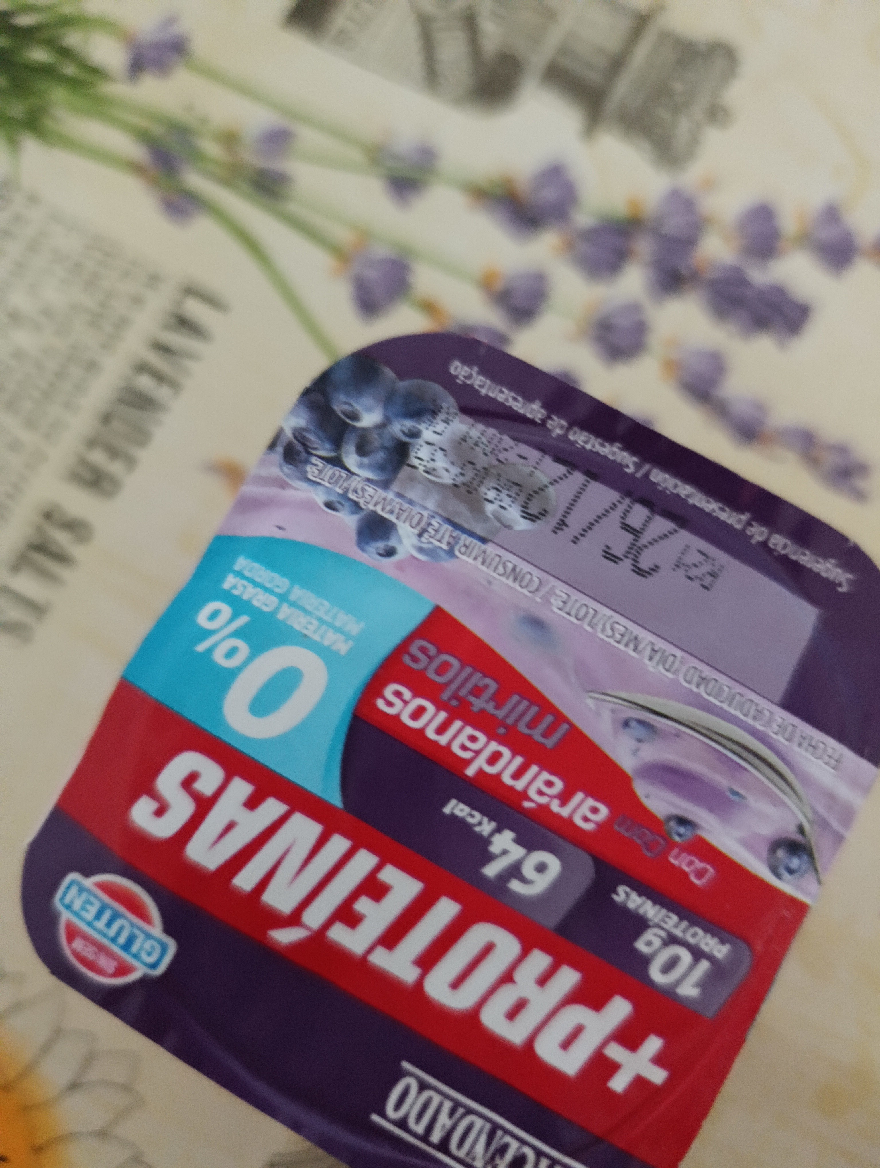 Yogur proteínas arándano