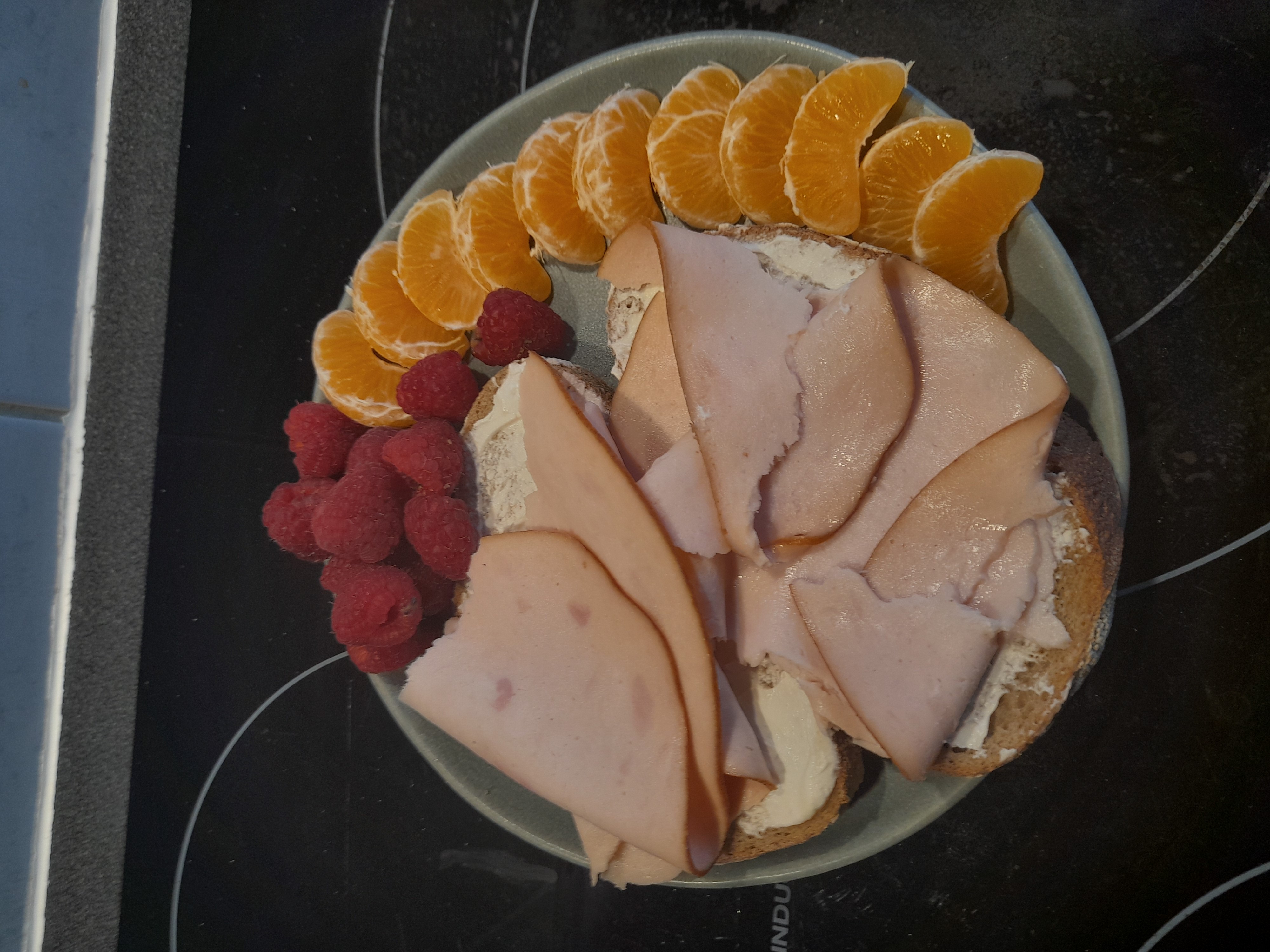 Tartines dinde et fruits