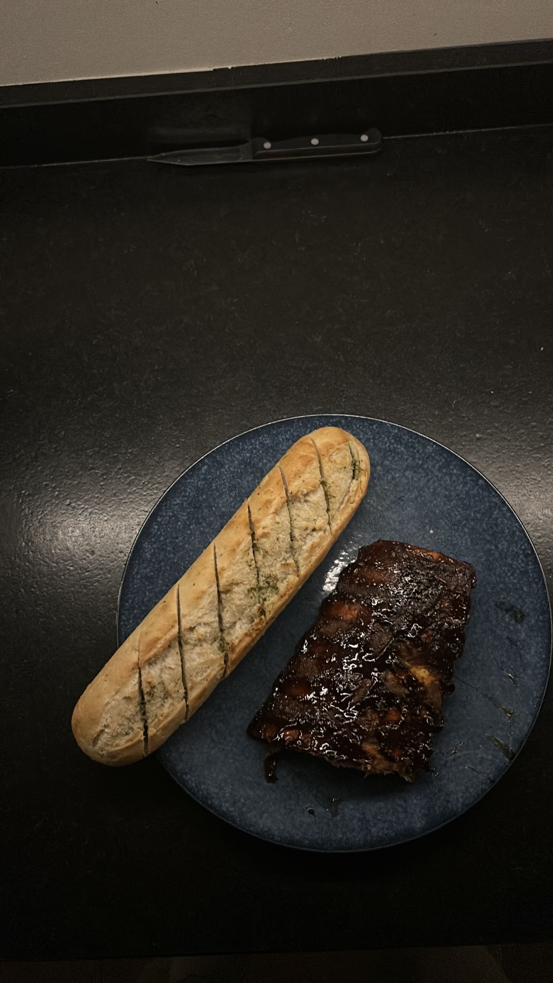 stokbrood en spareribs