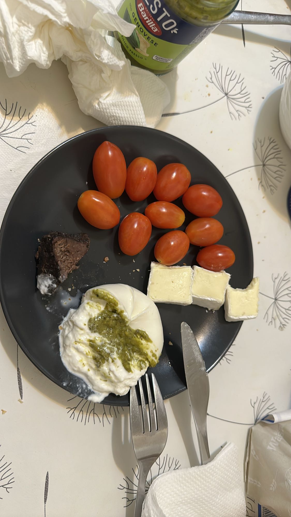 Cheese & Tomato Plate