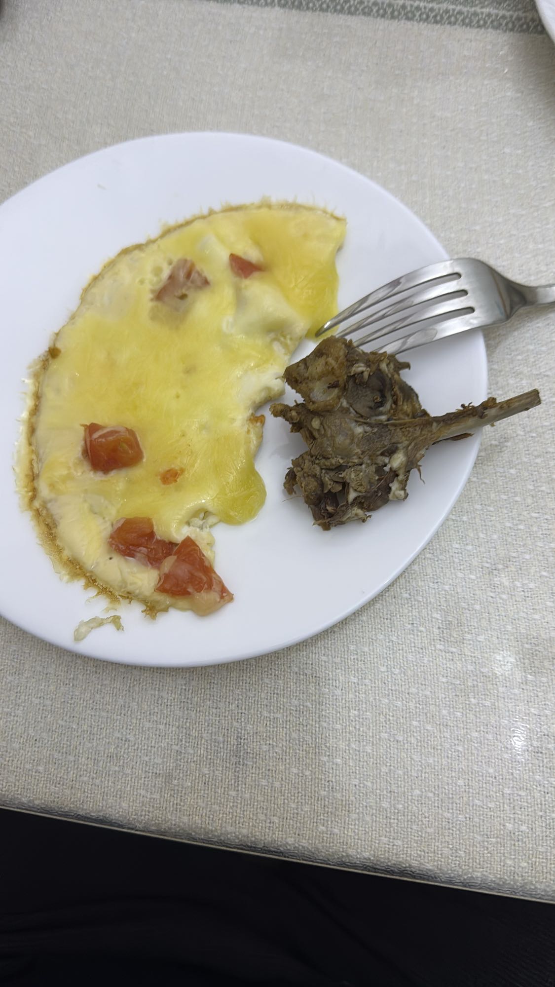 омлет с мясом и овощами